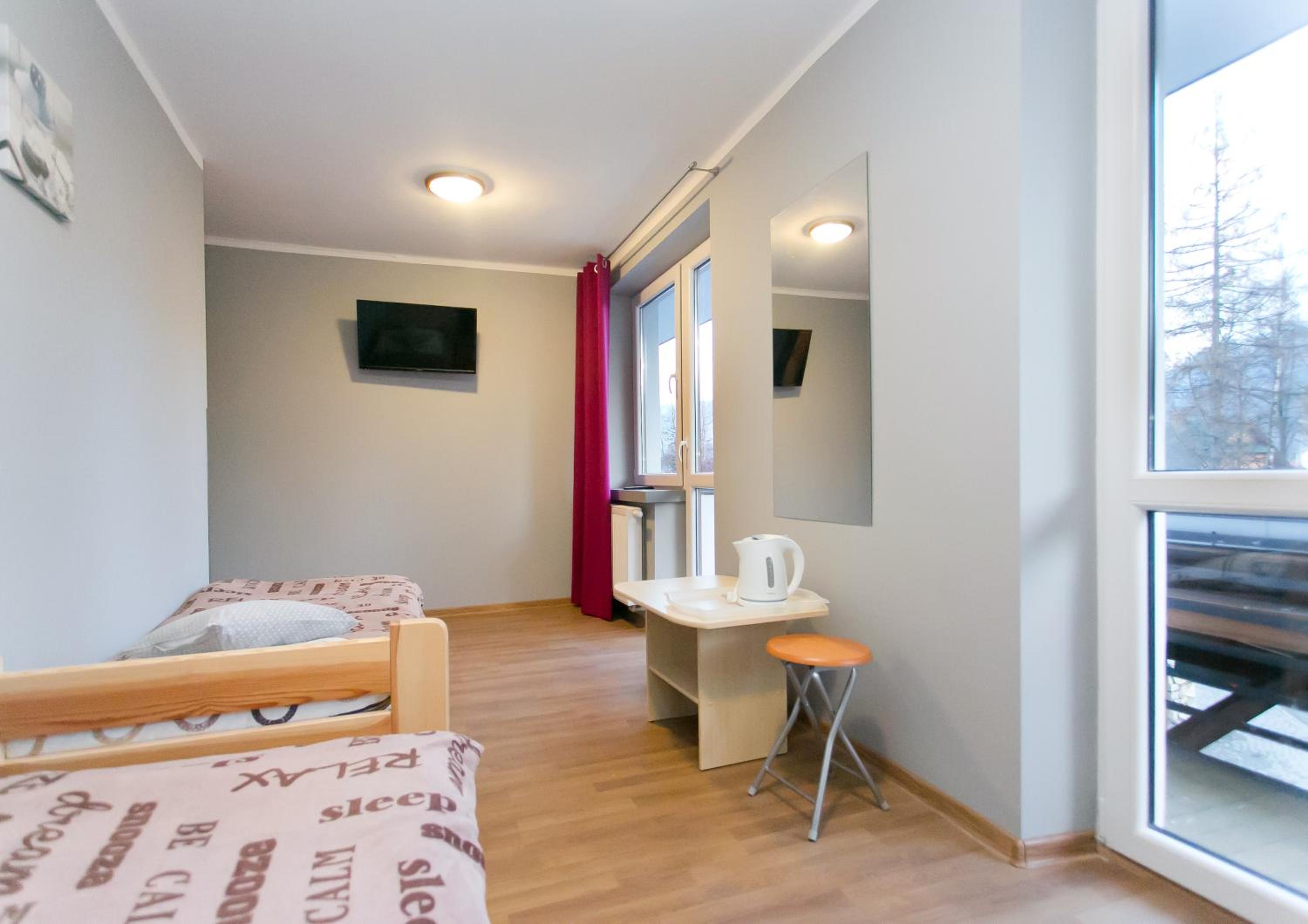 Twin Room with Balcony 1 - Photo 1