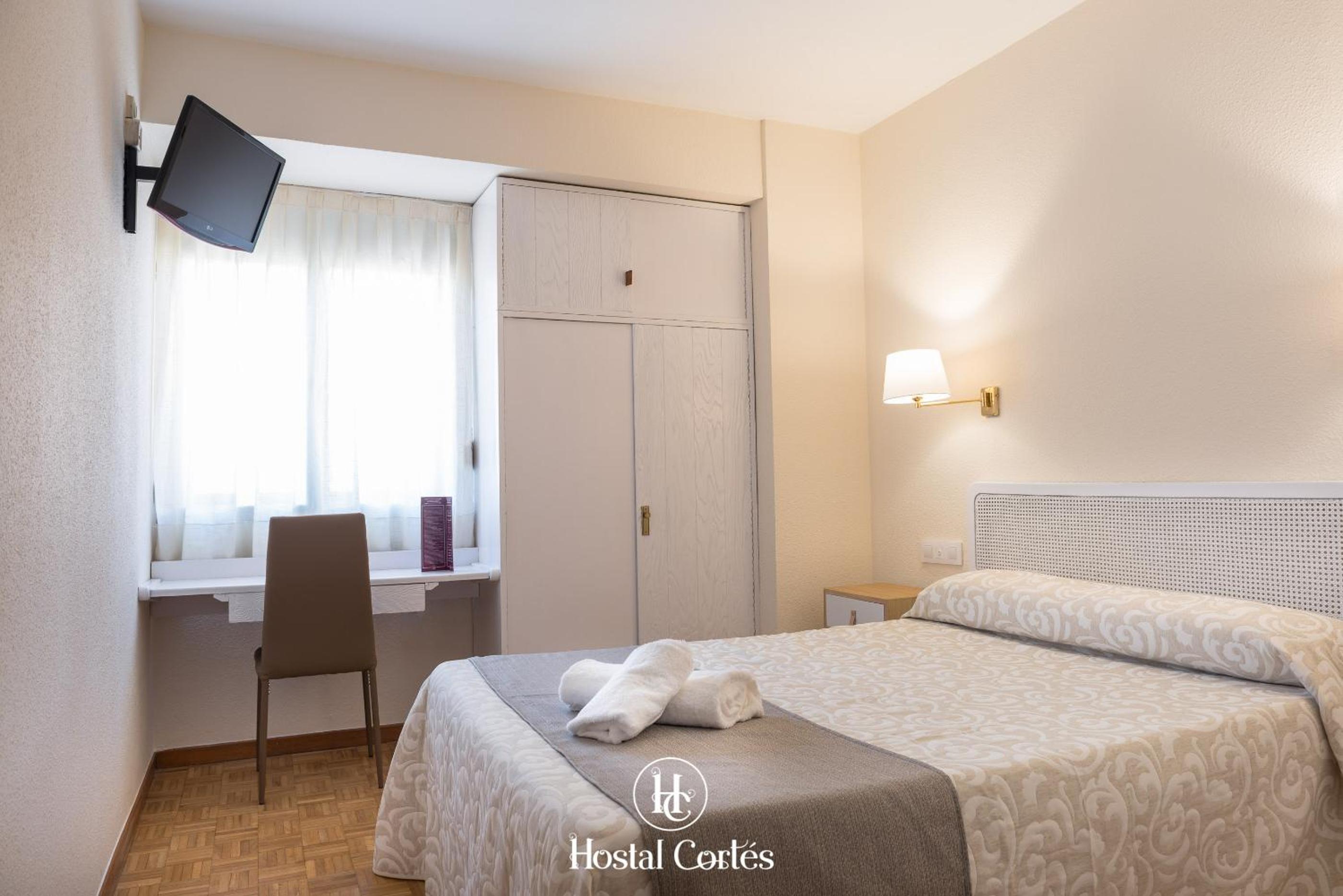Double Room - Photo 4