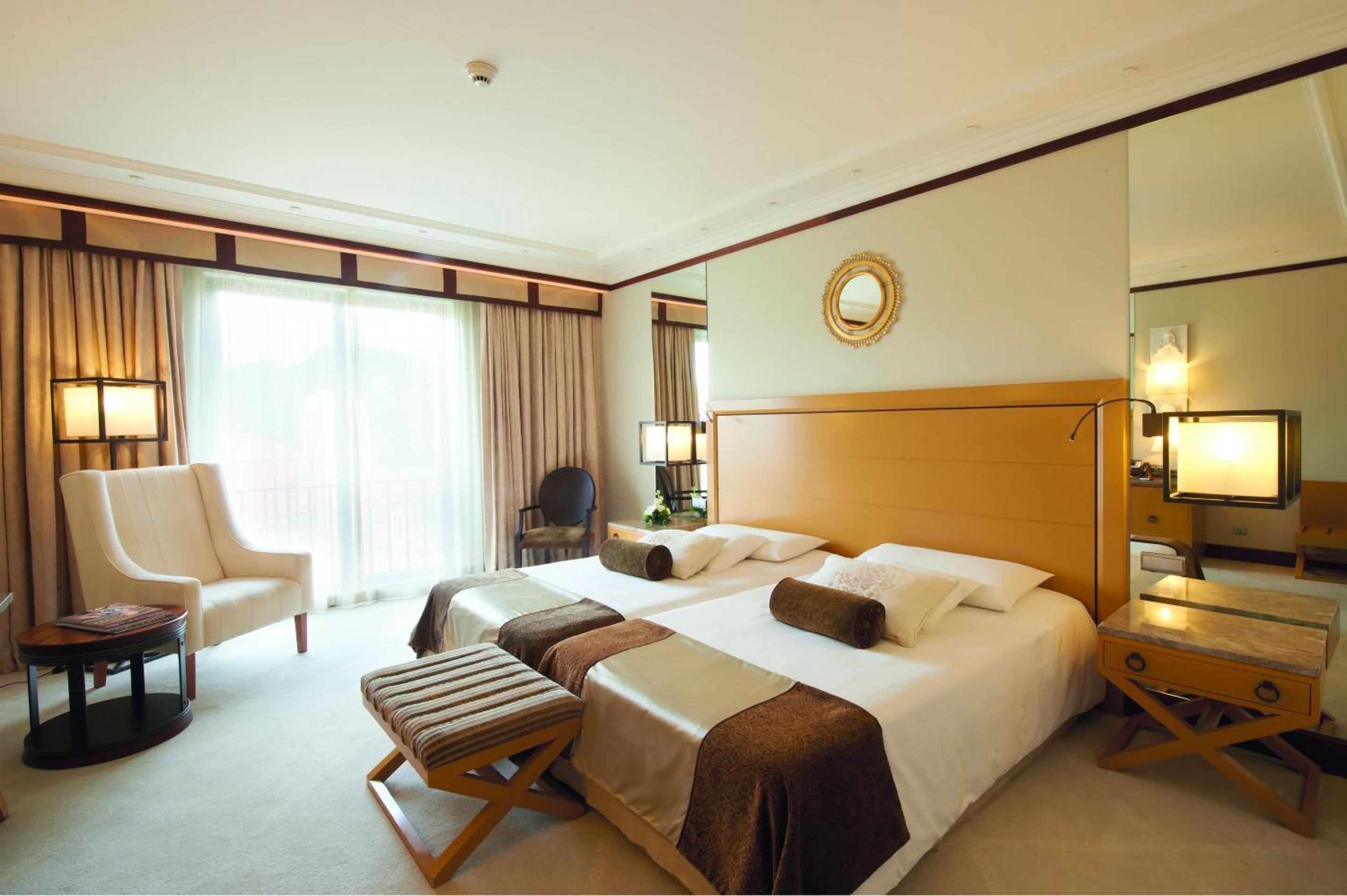 Deluxe Room - Photo 1