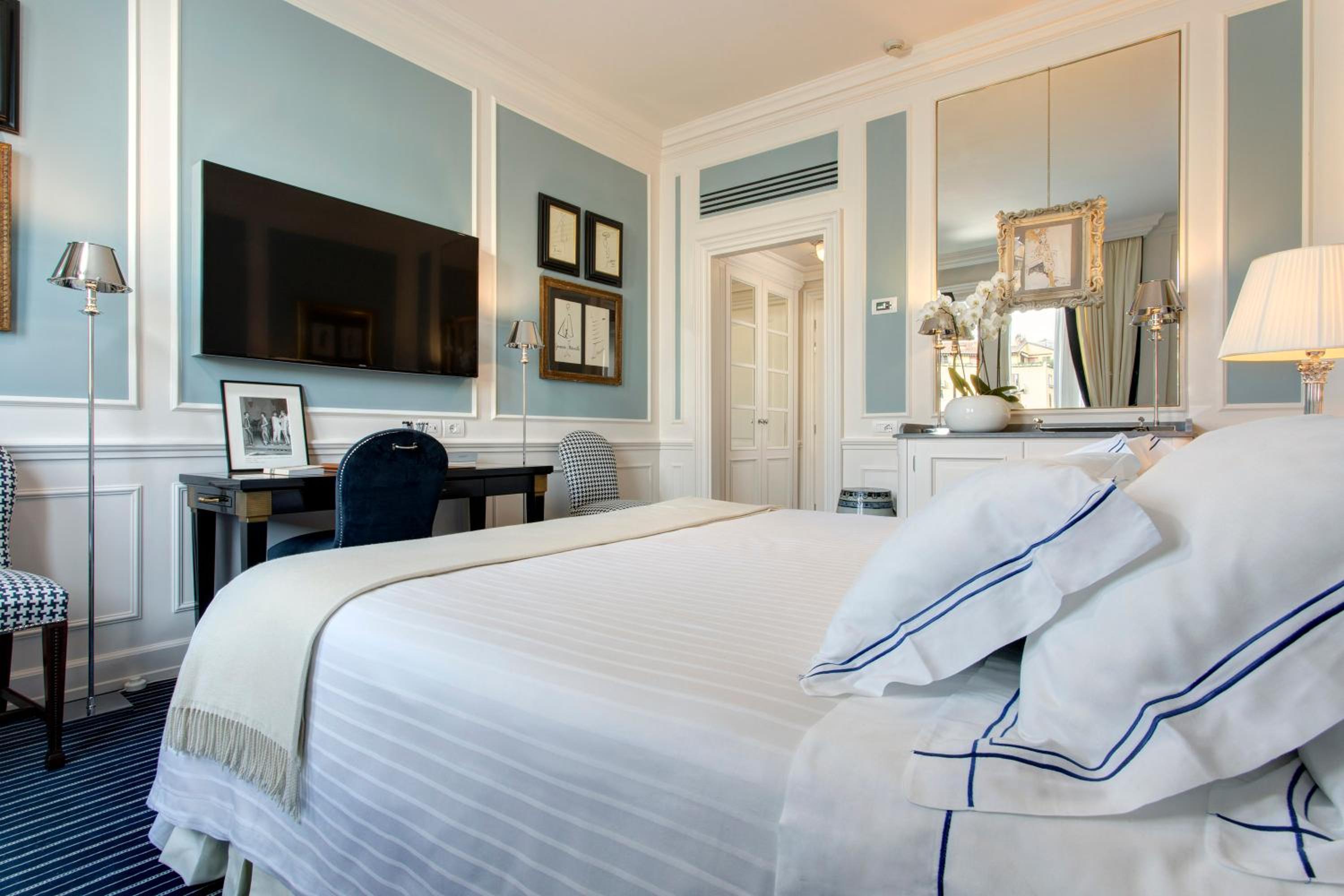 Superior Double or Twin Room with River View