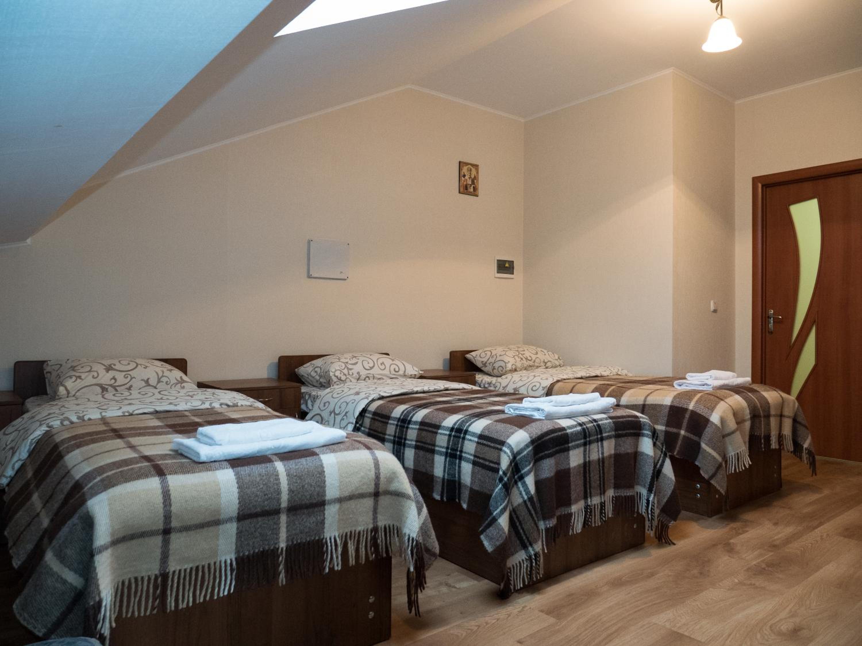Bed in 4-Bed Dormitory Room photo 3