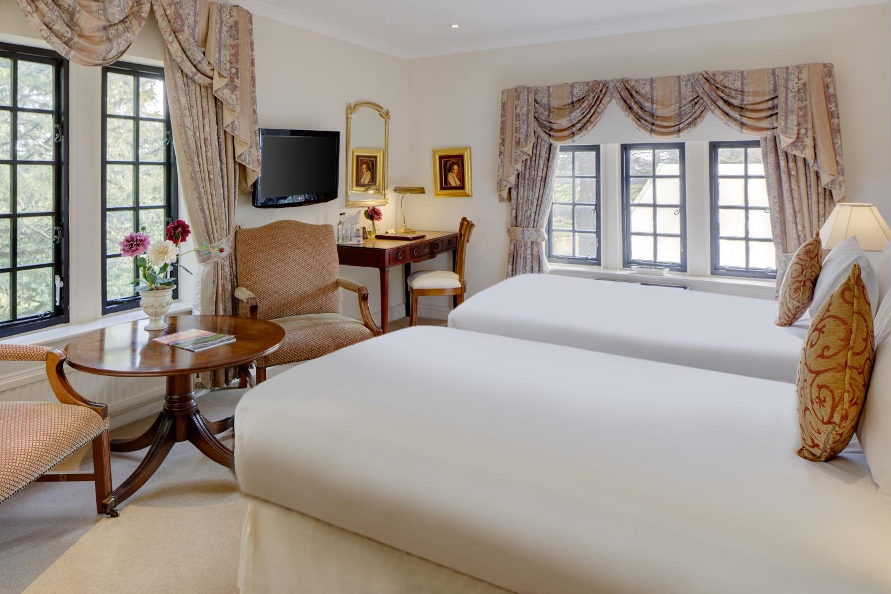 Standard Twin Room - Photo 2