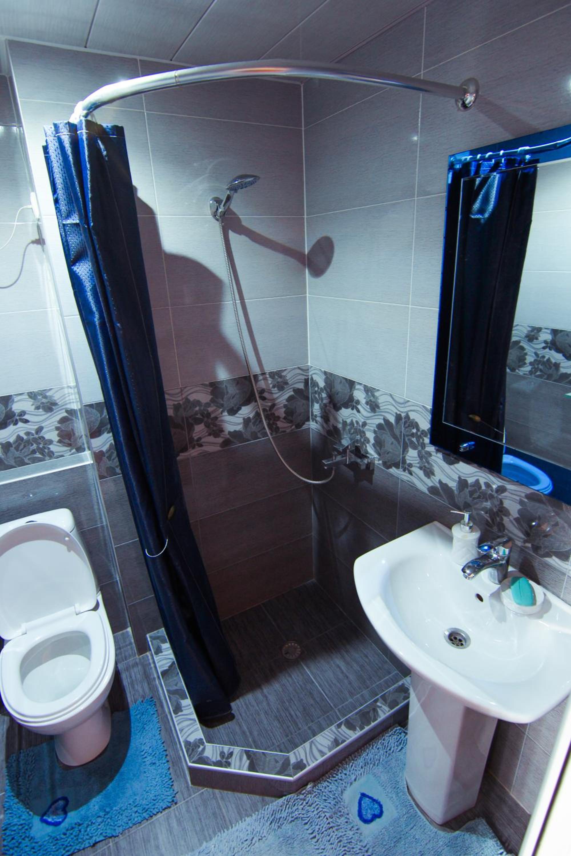 Deluxe Double Room with Bath photo 3