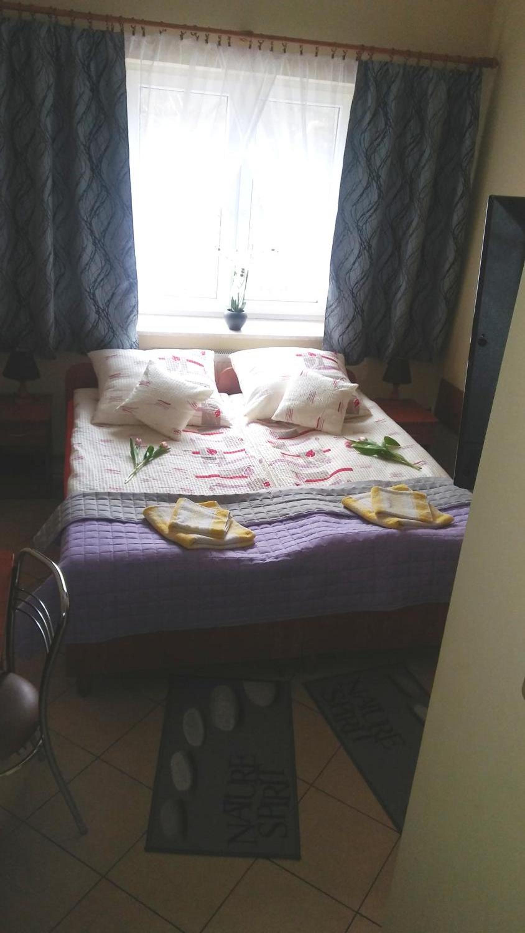 Double Room - Photo 3