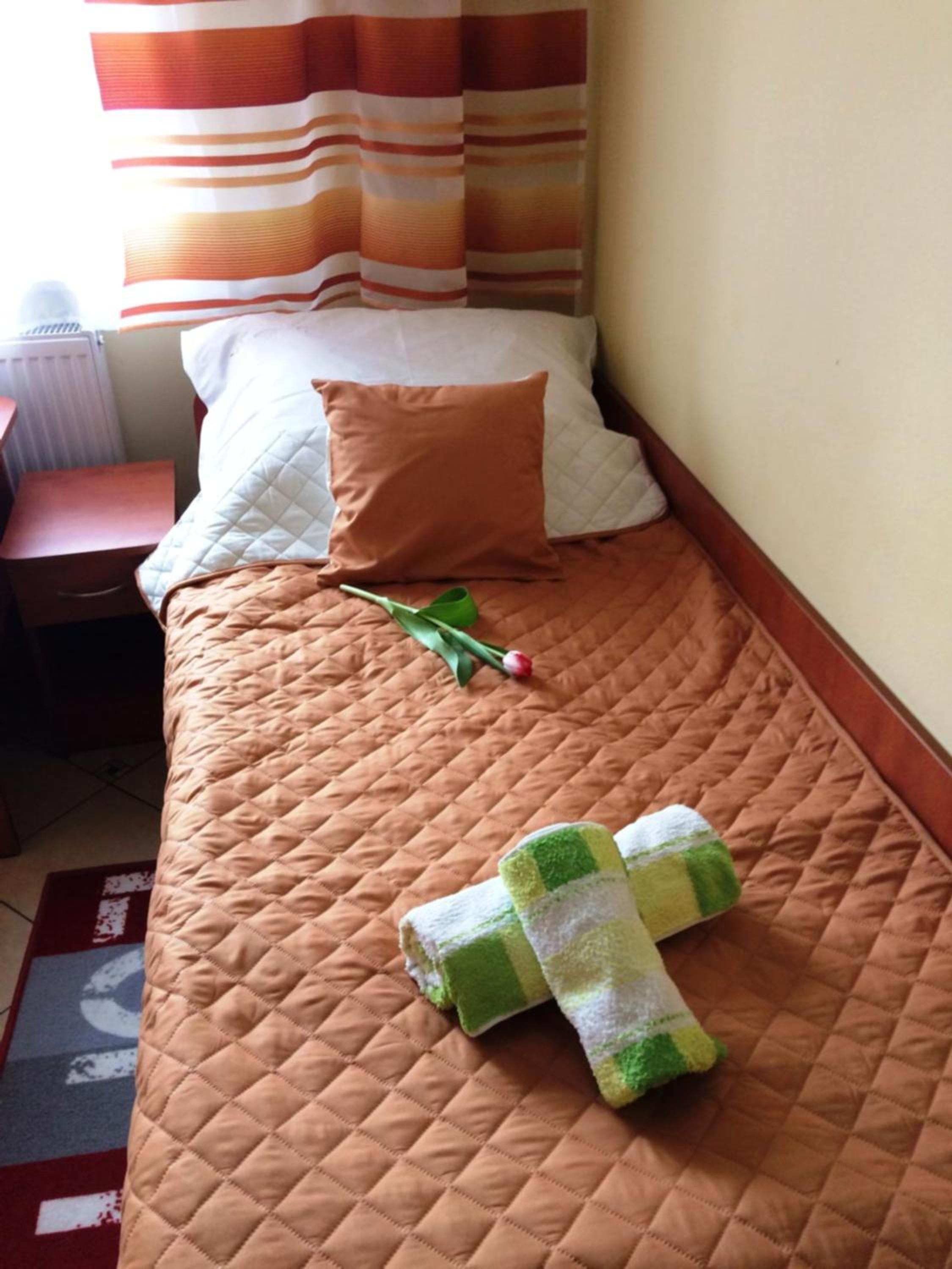 Double or Twin Room - Photo 6