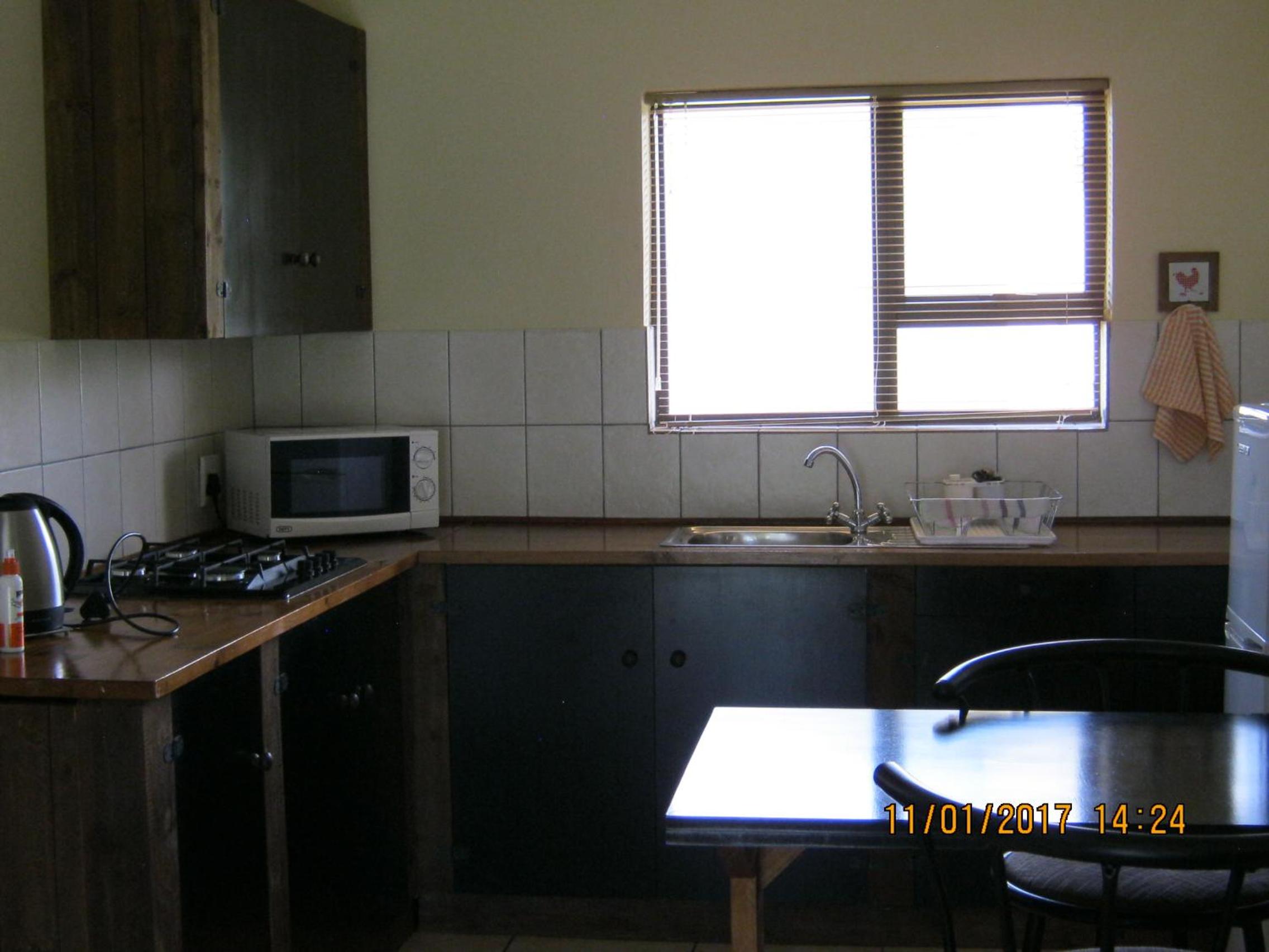 Family Room with Private Bathroom photo 2