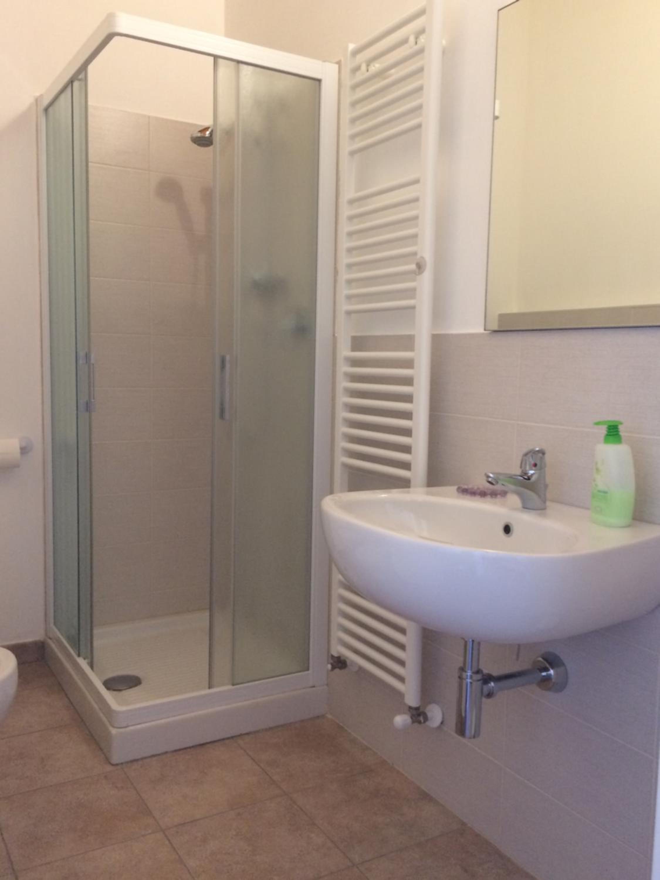 Double Room with Extra Bed - Photo 9