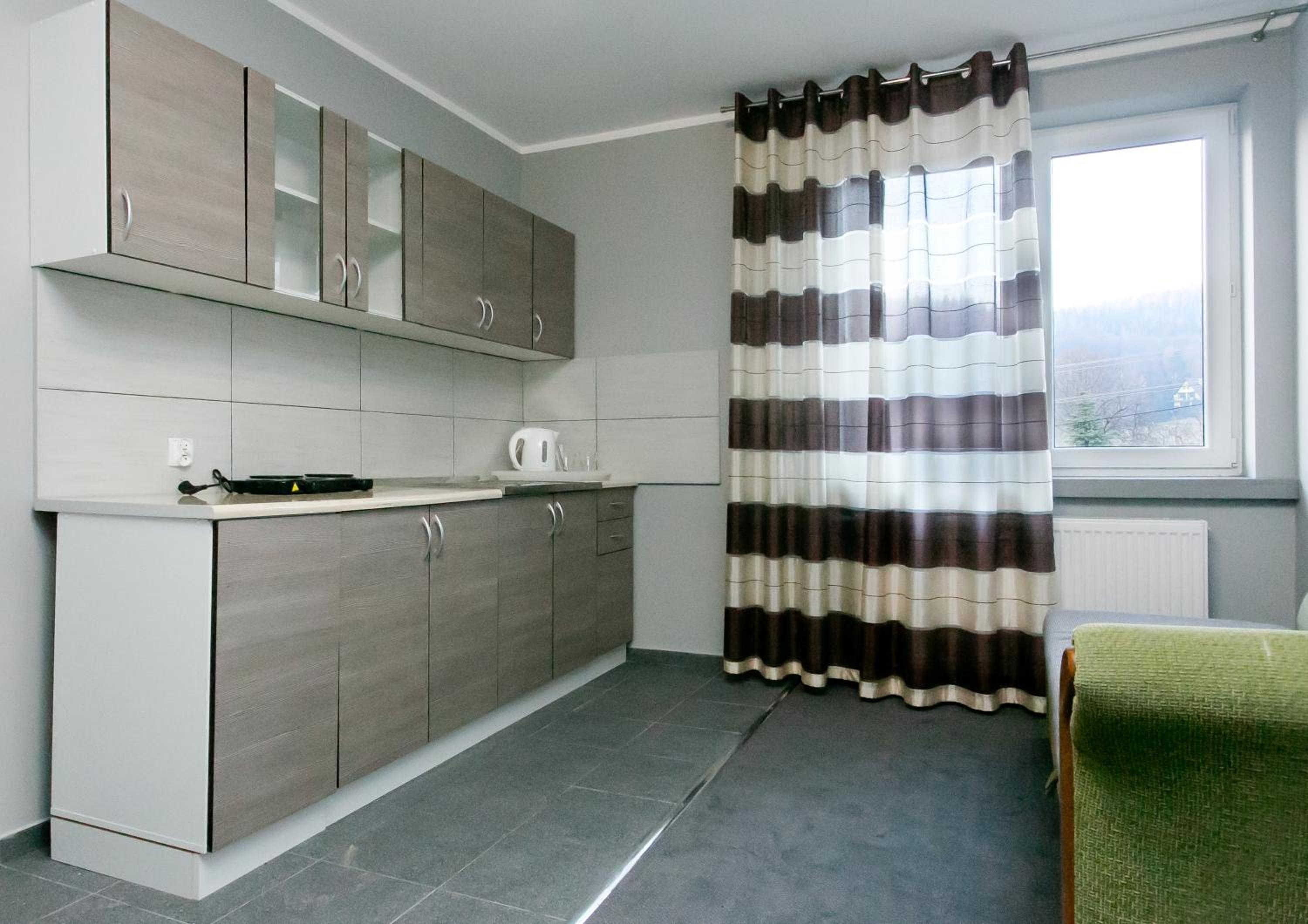 Quadruple Room with Shower 7 - Photo 3