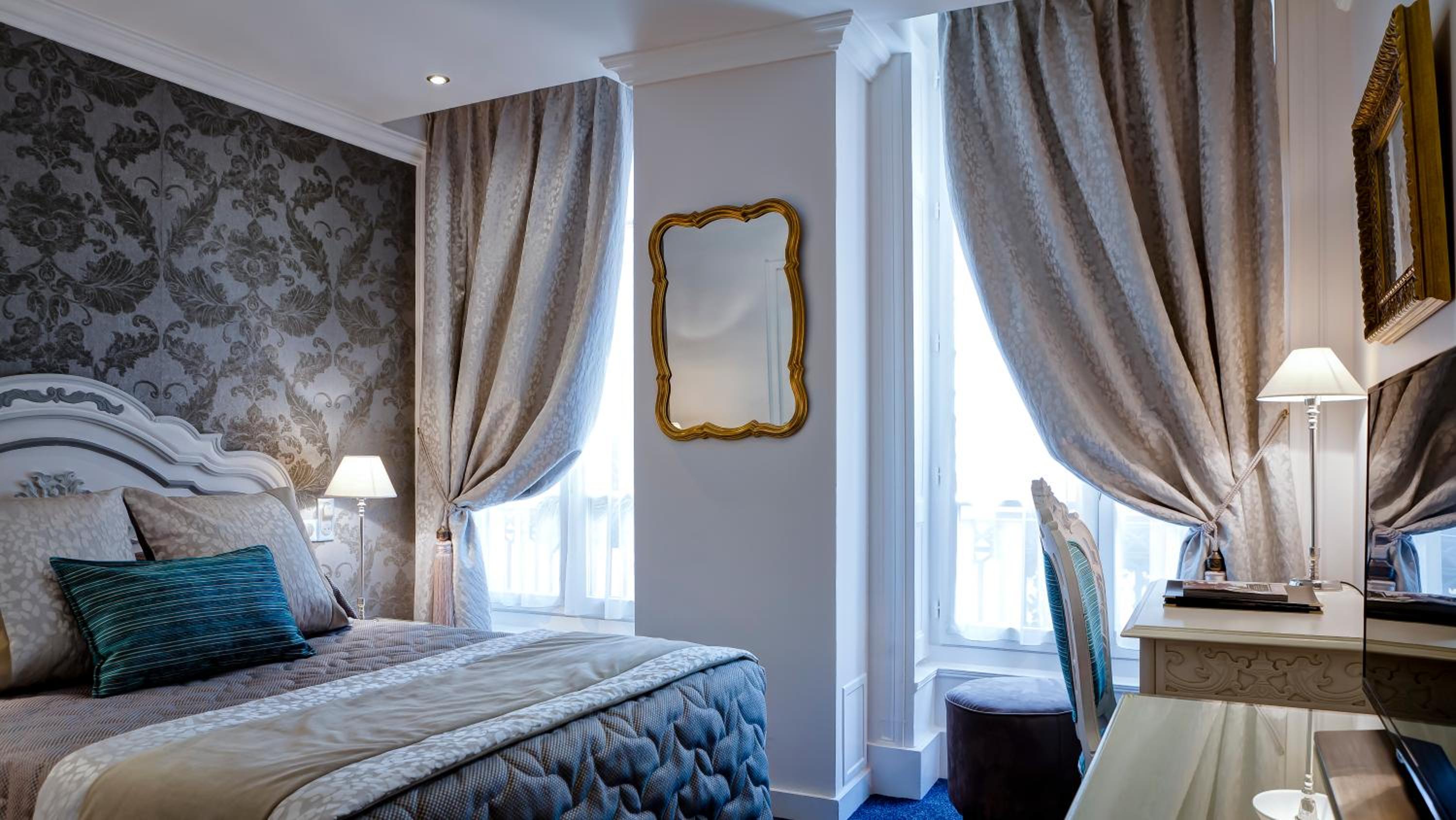 Standard Double Room - Photo 7