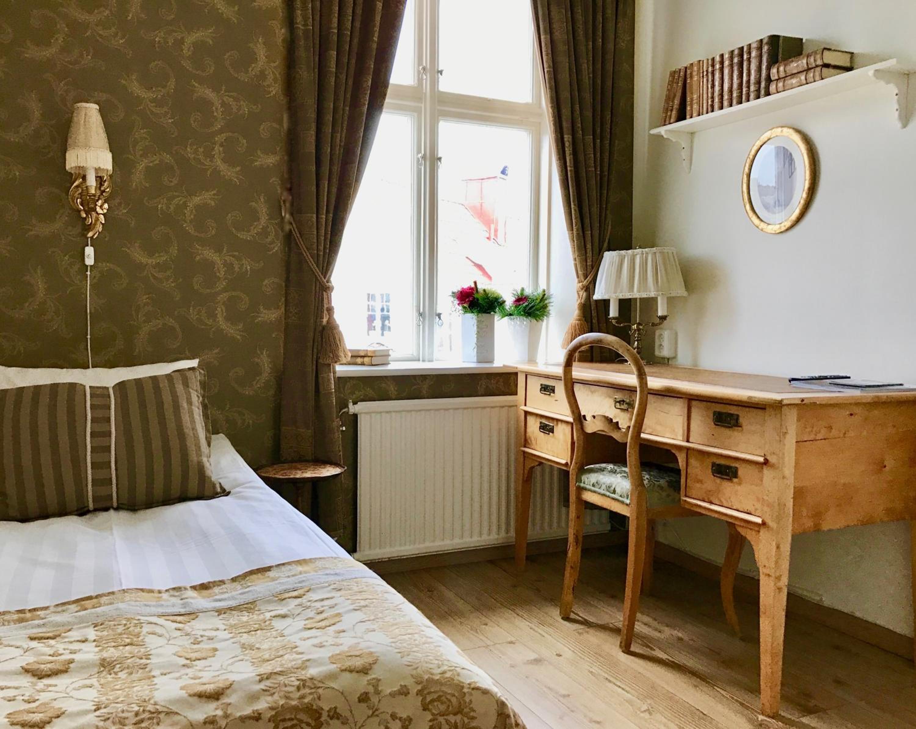 Standard Single Room with Private Bathroom photo 3