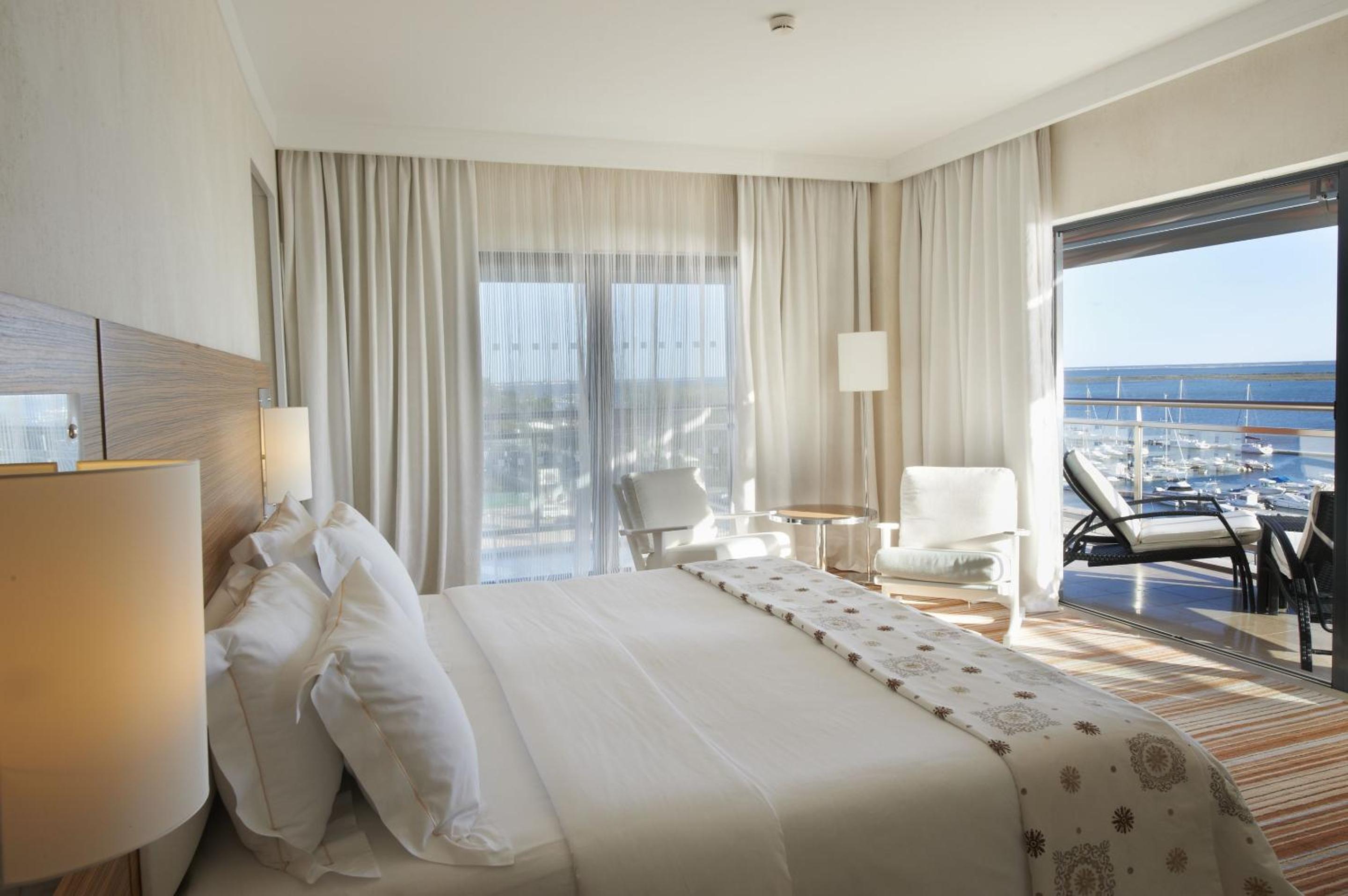 Suite with Sea View - Photo 2
