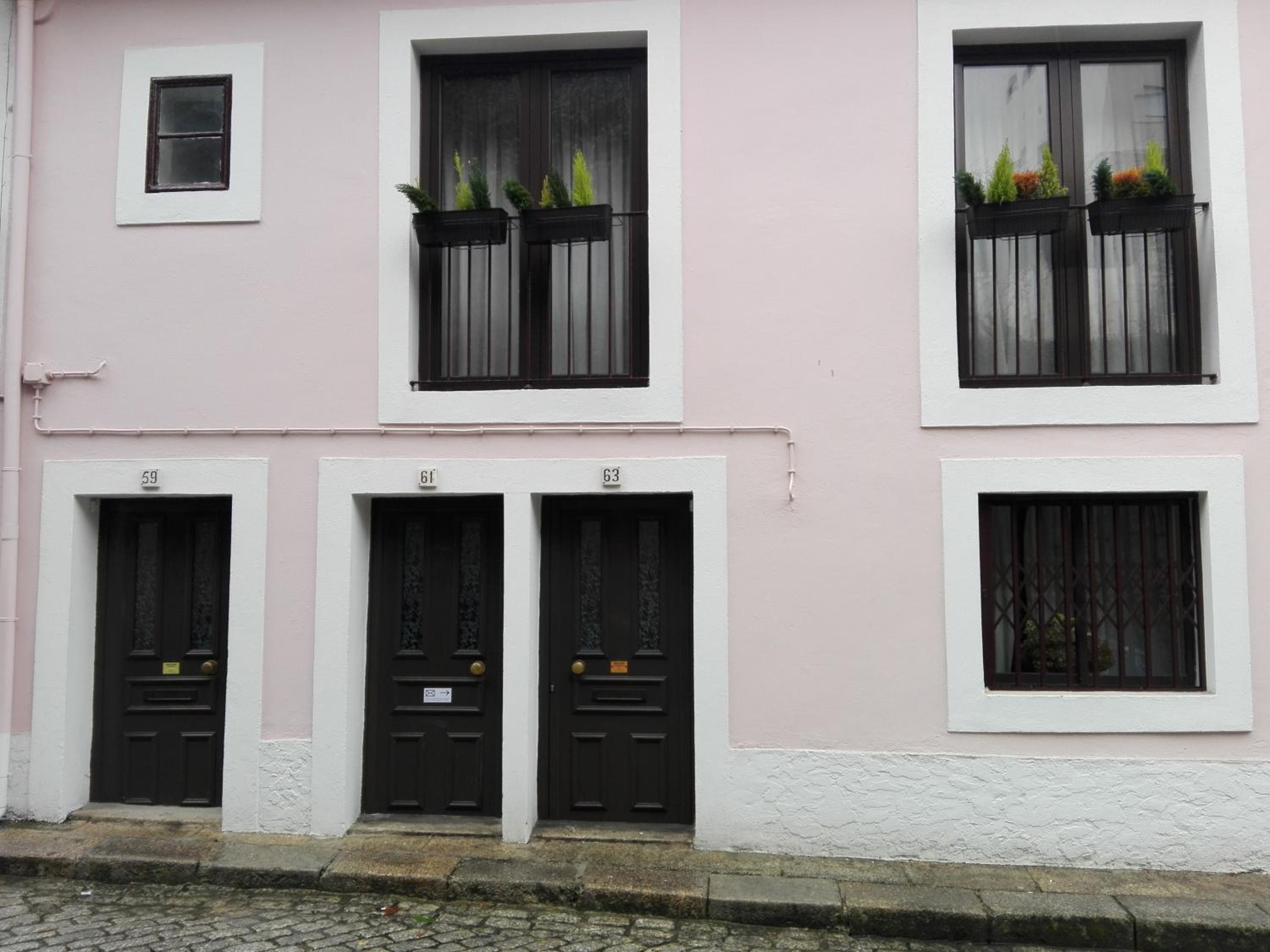 Apartment with Garden View - Photo 4