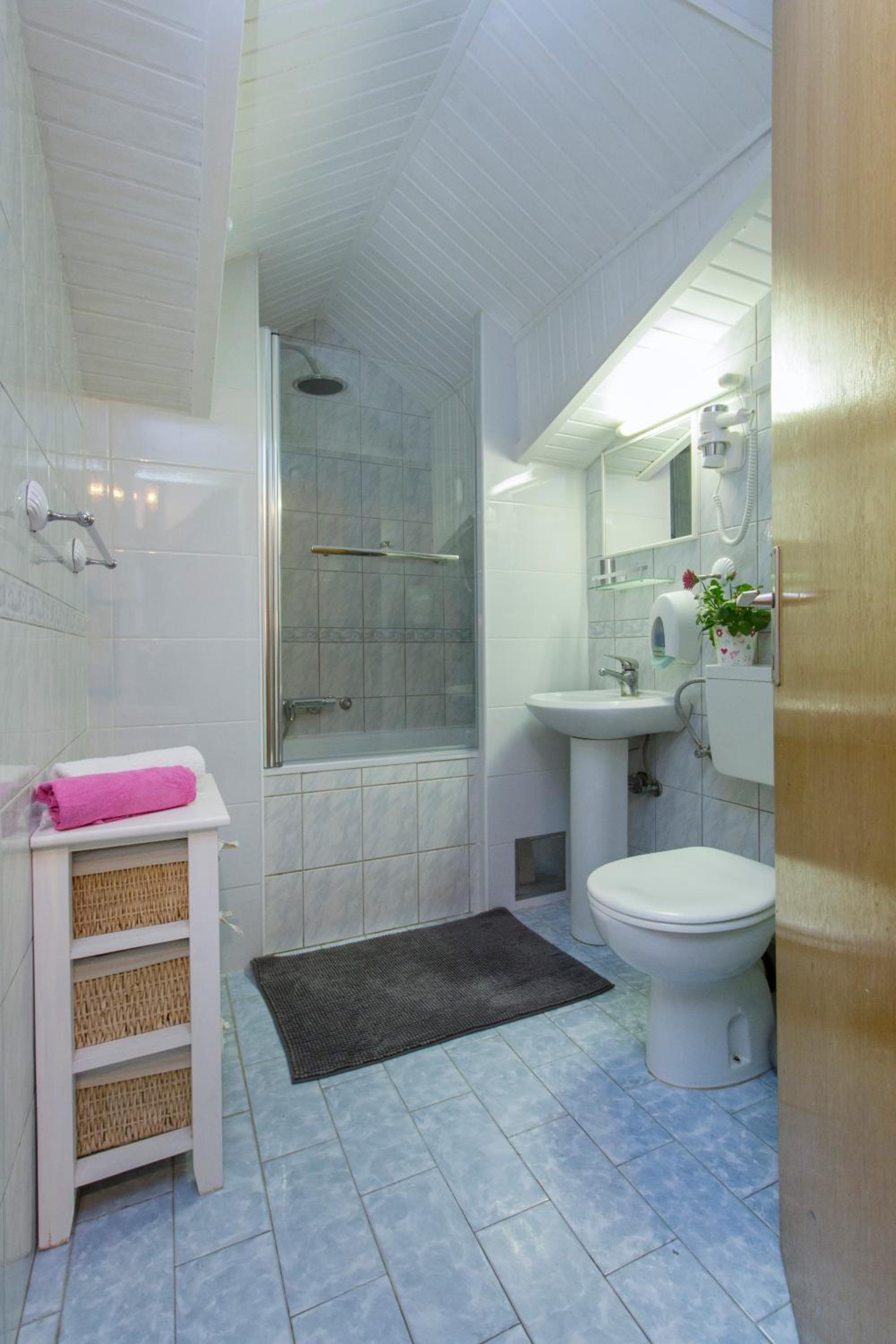 Quadruple Room with Terrace - Photo 7