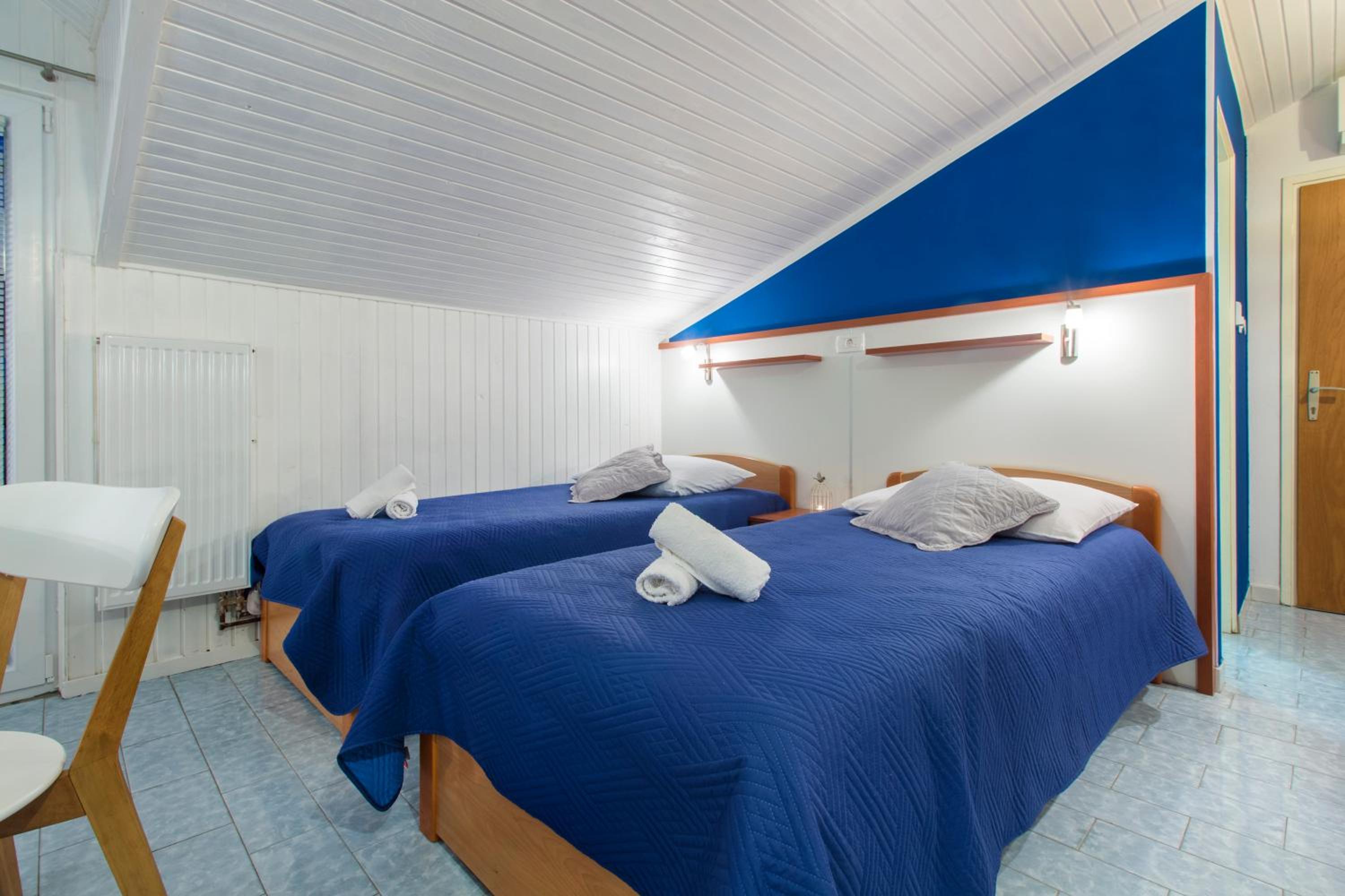 Quadruple Room with Terrace - Photo 6