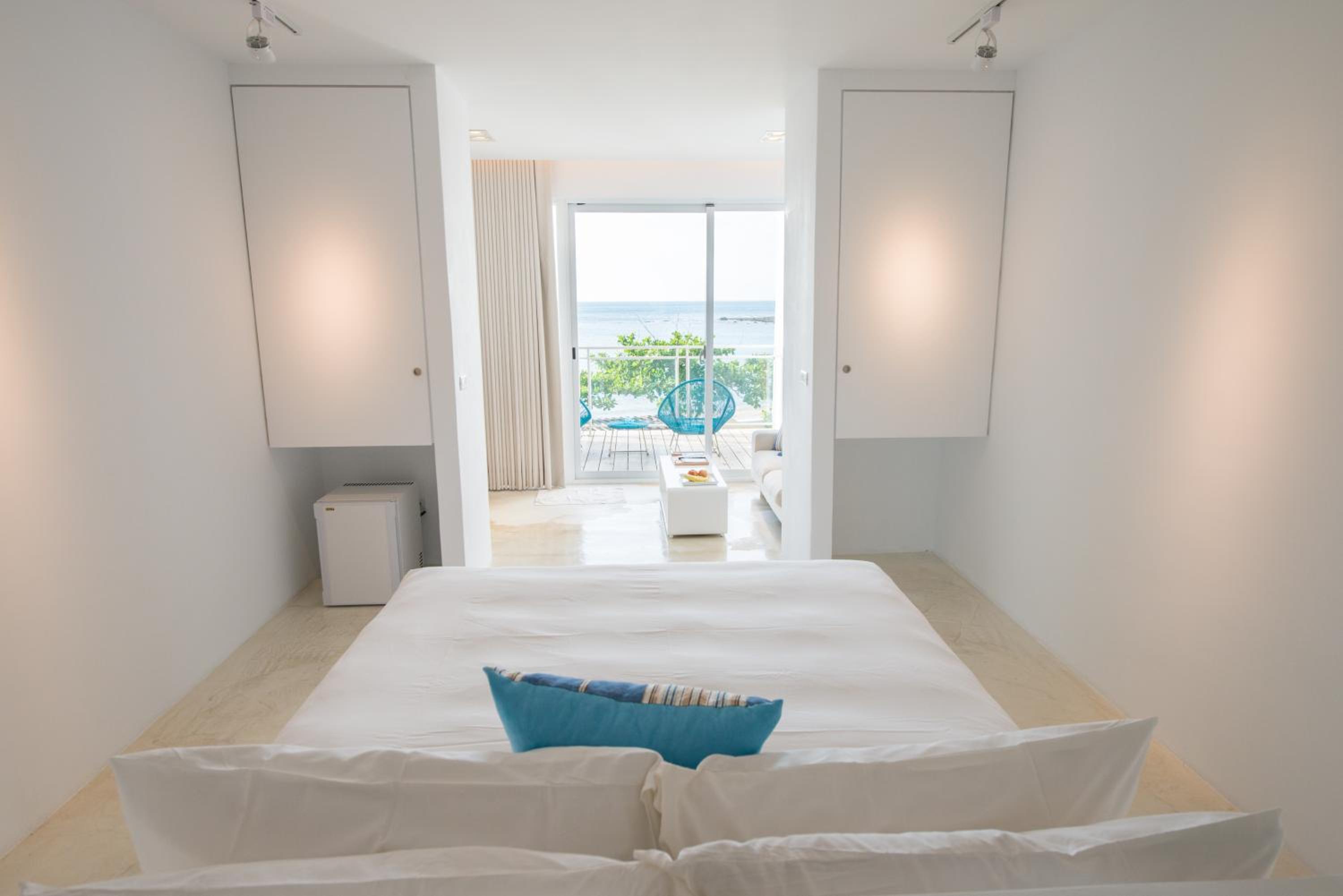 Deluxe Double Room with Balcony and Sea View photo 1