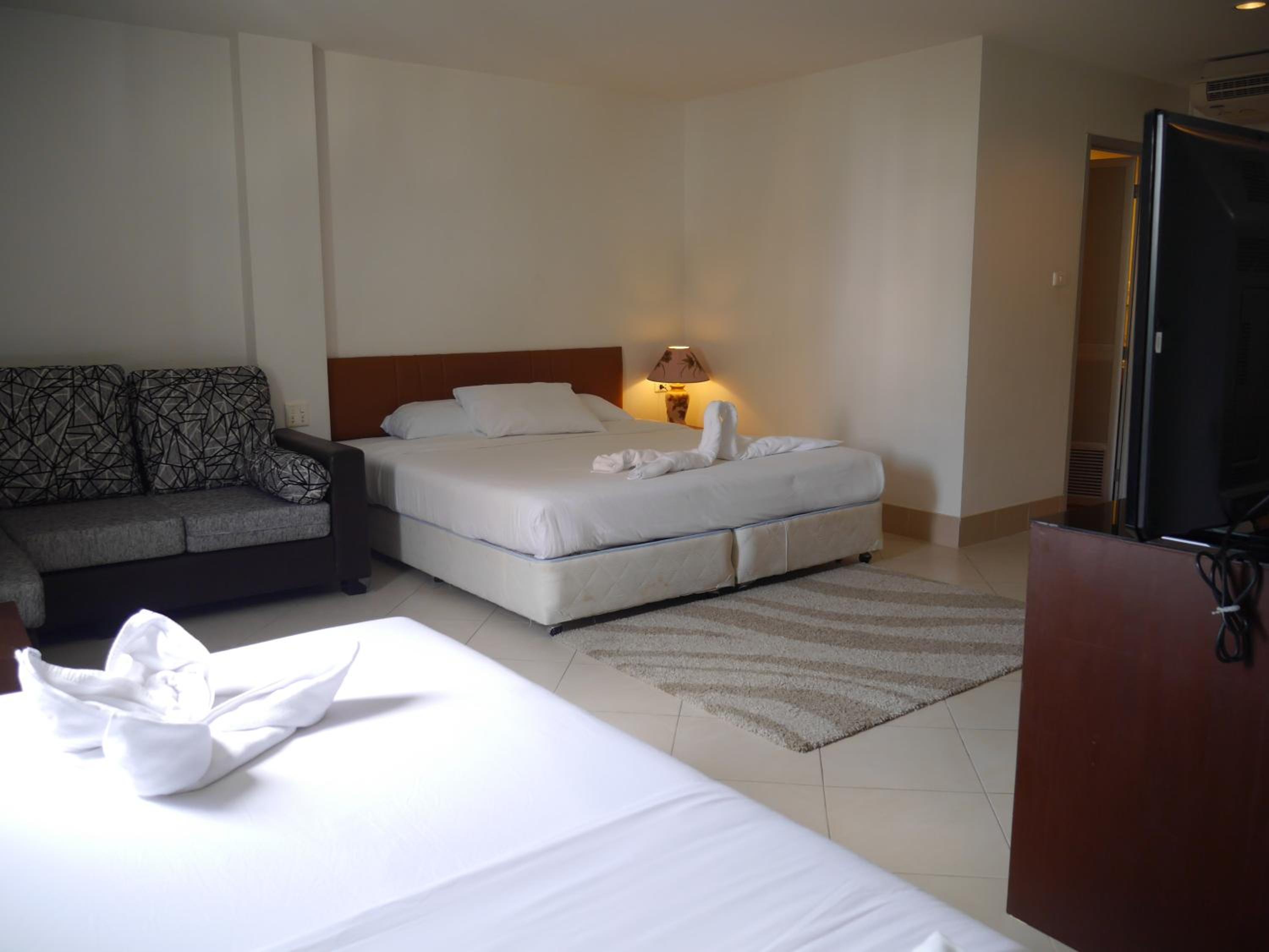 Classic Quadruple Room