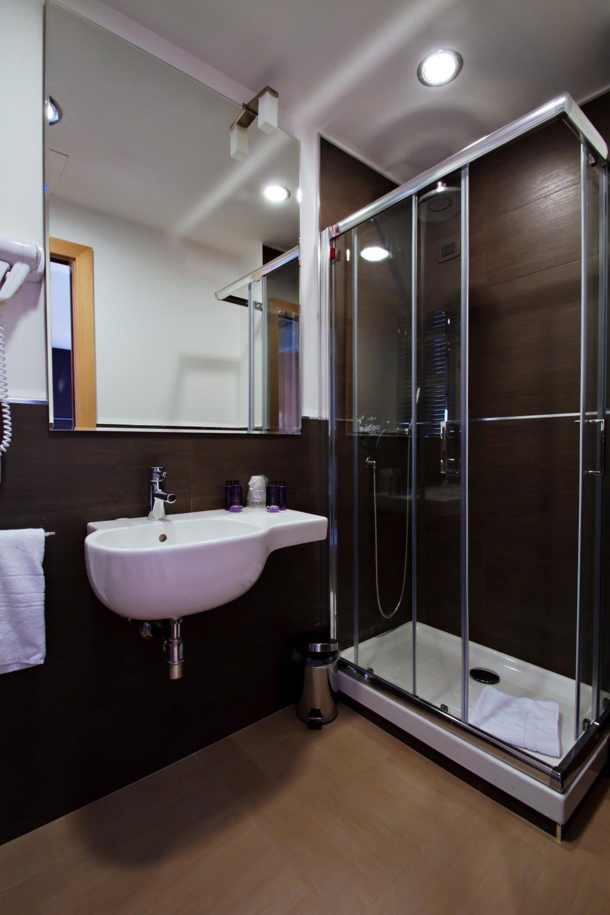 Small Double Room photo 2