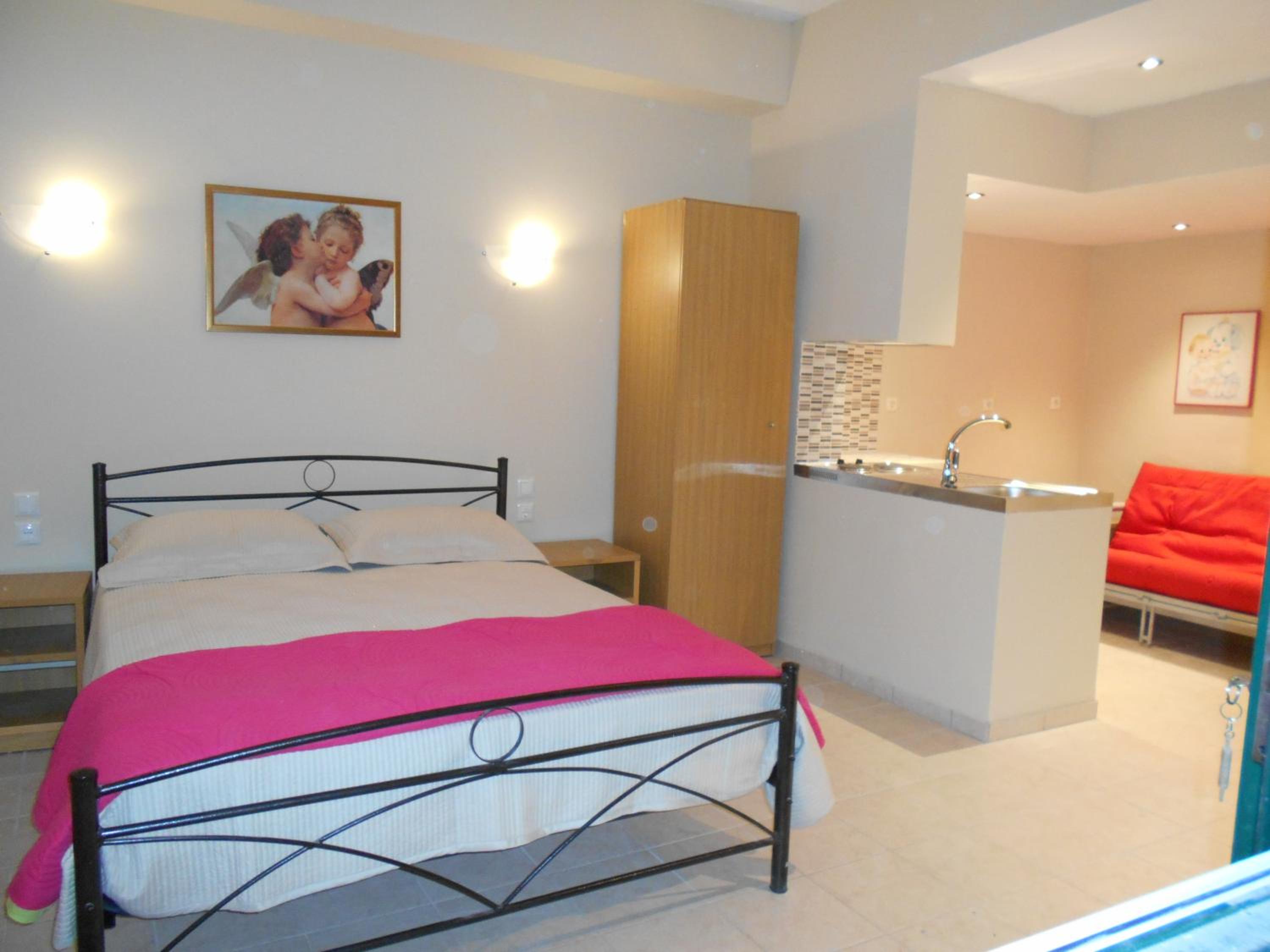 Triple Room with Private Bathroom