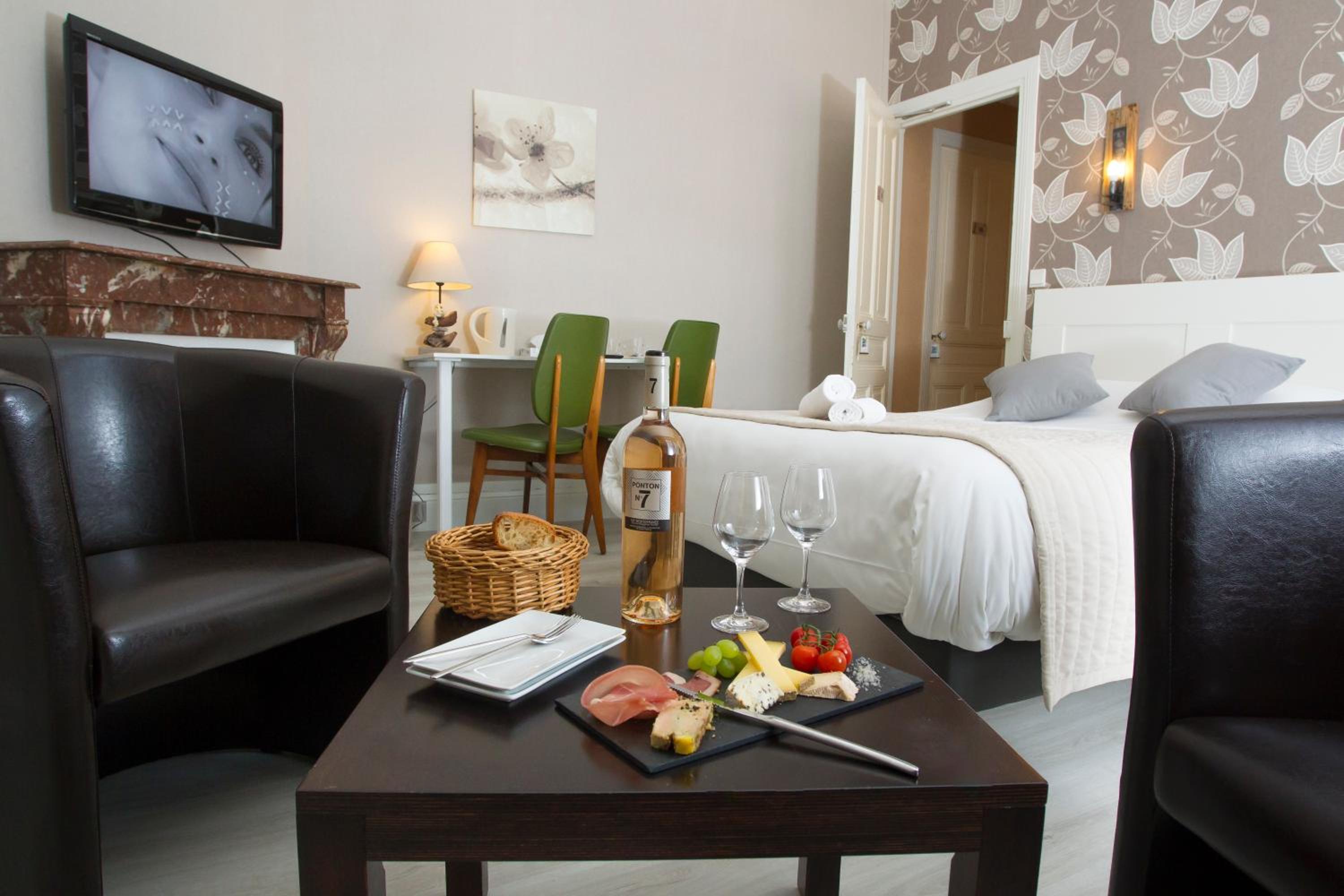 Double Room photo 3