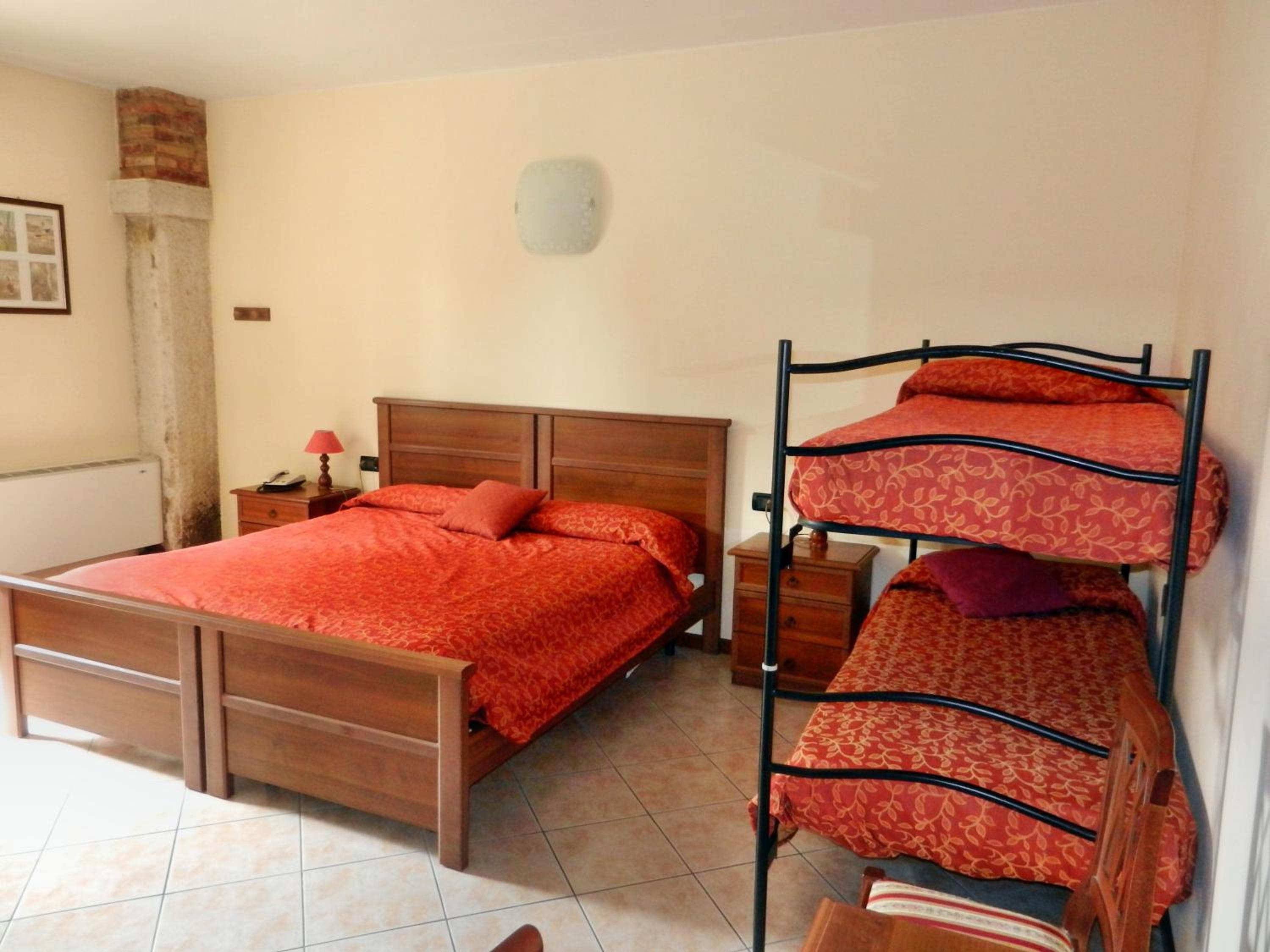 Classic Quadruple Room photo 1