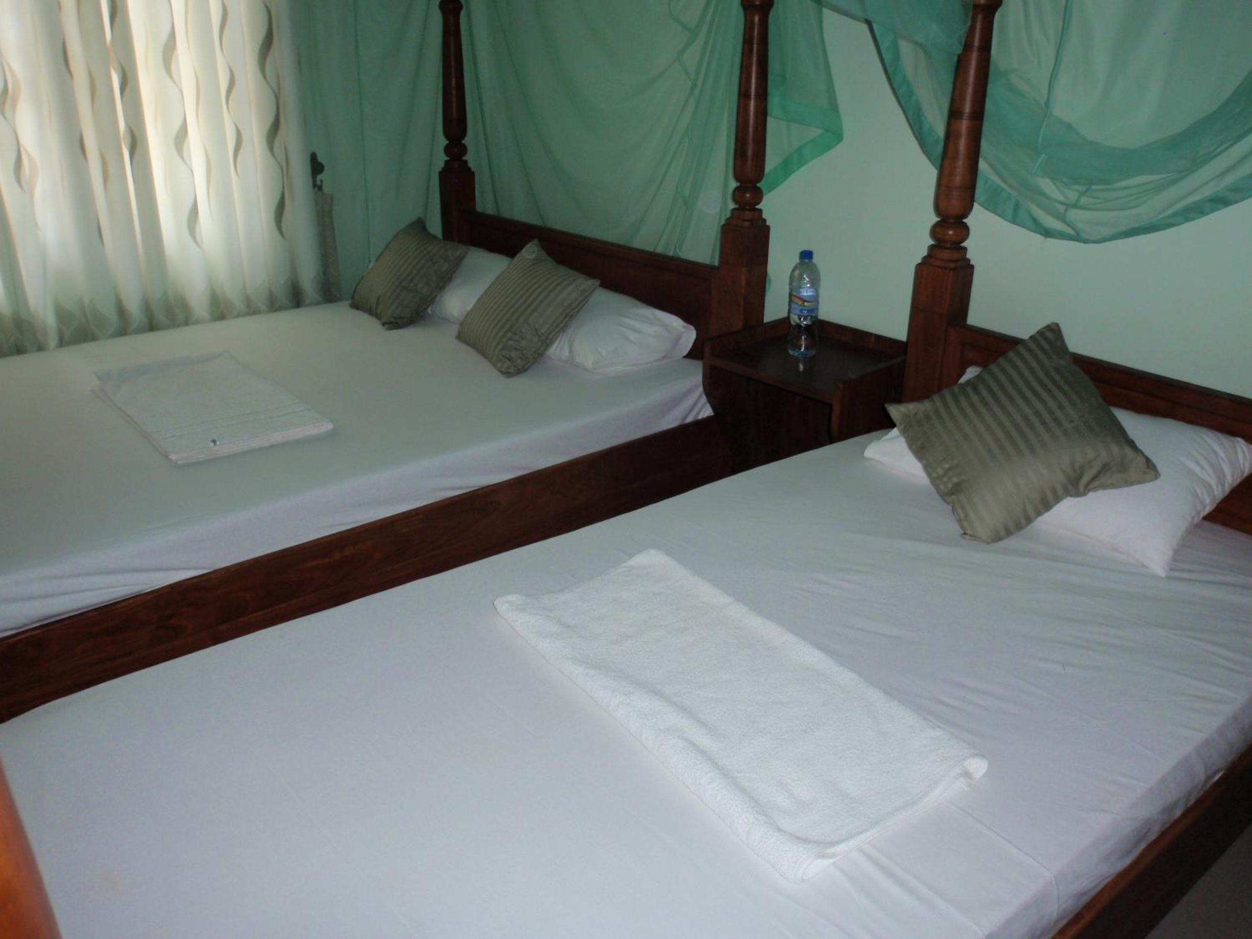 Double Room with Two Double Beds photo 1
