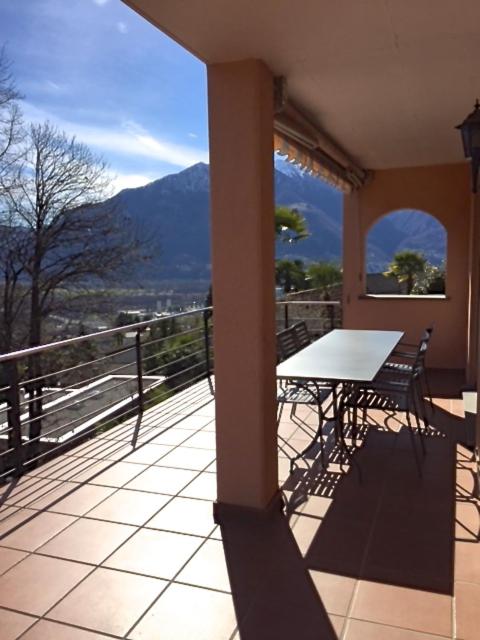 Apartment - Split Level photo 2