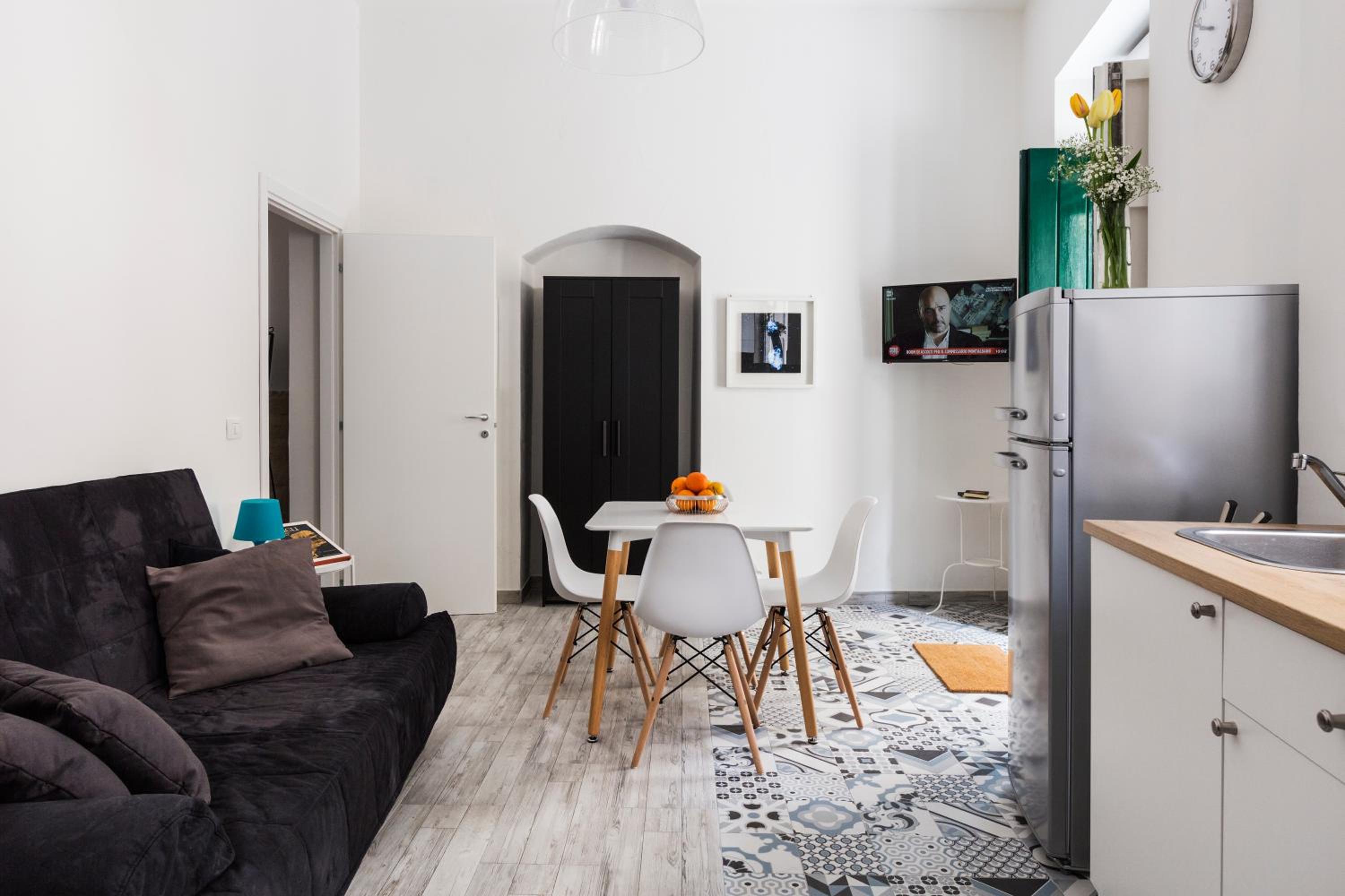 Apartment - Ground Floor photo 2
