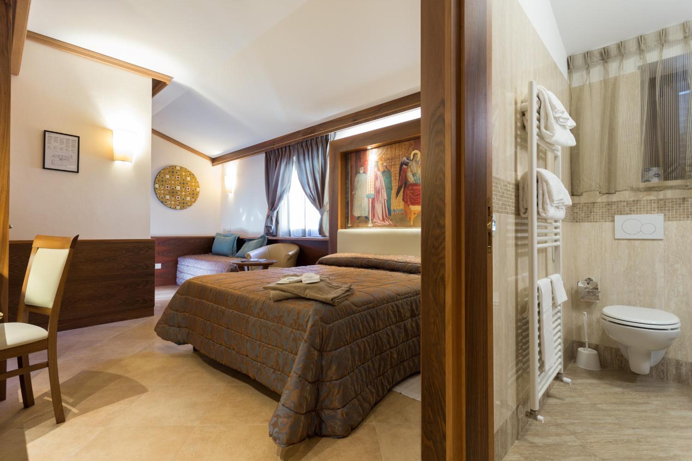 Superior Double Room - Photo 3