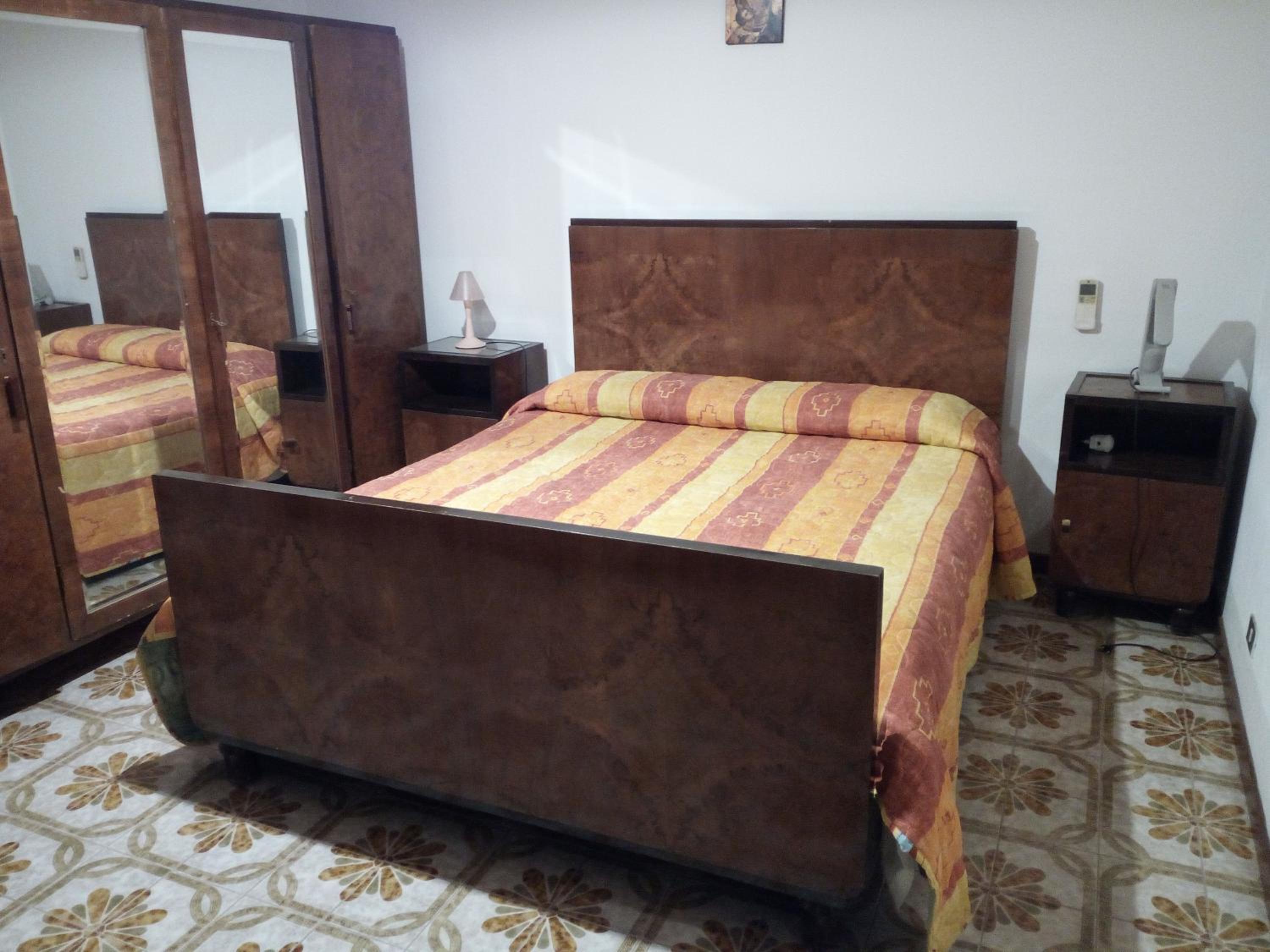 Double or Twin Room with Private Bathroom - Photo 1