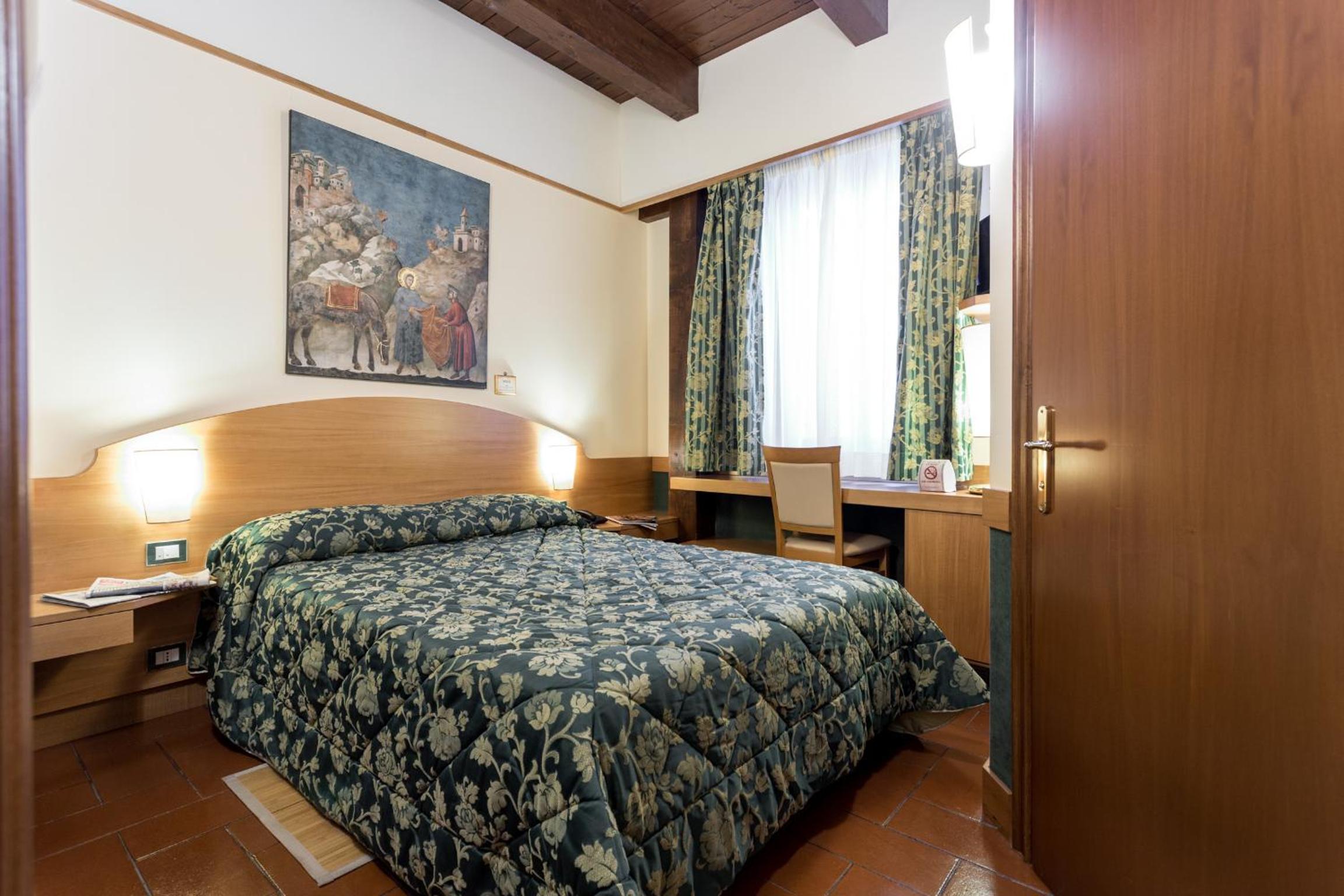 Economy Double or Twin Room - Photo 3