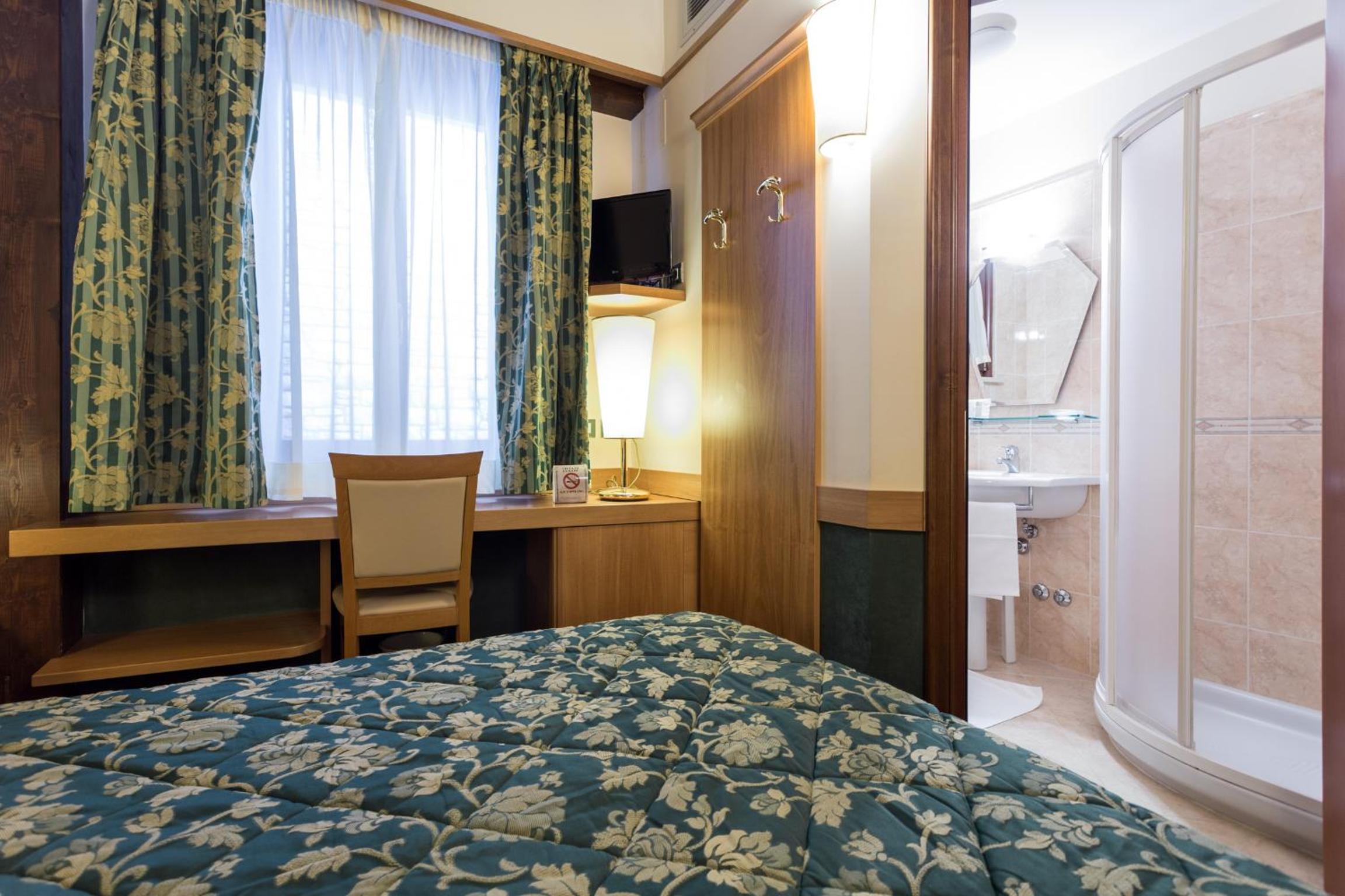 Economy Double or Twin Room - Photo 2