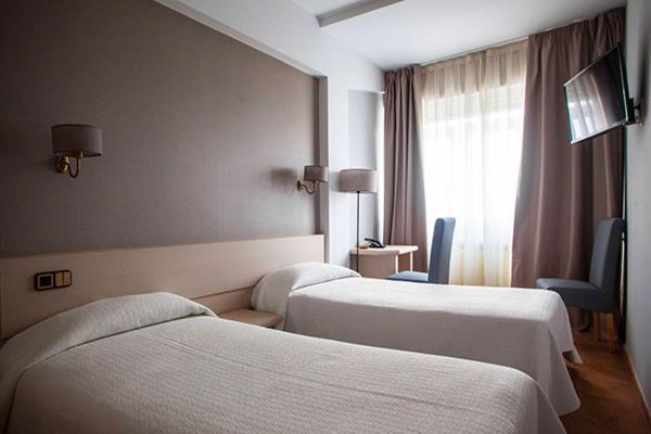Double or Twin Room - Photo 1