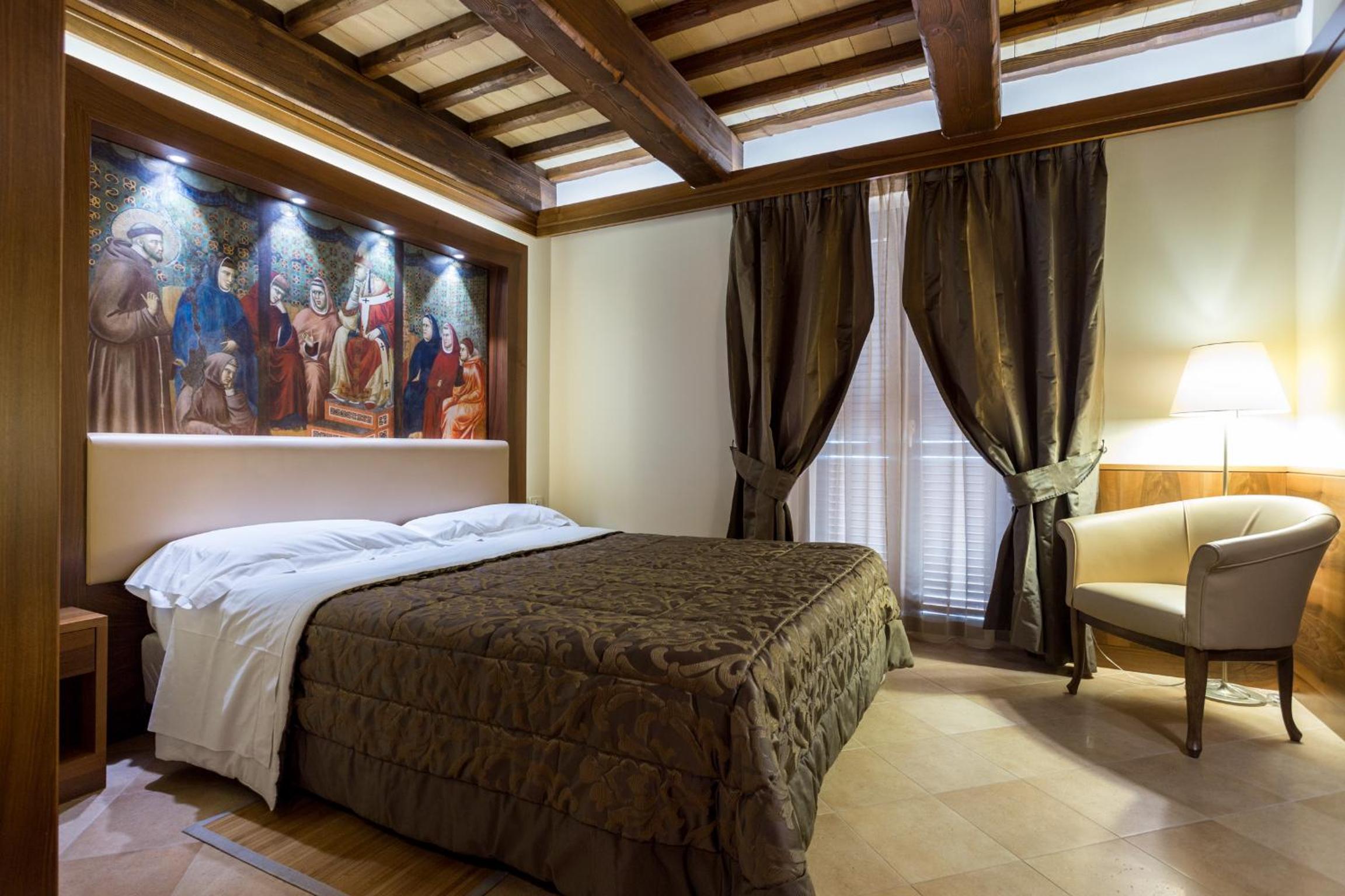 Superior Double Room - Photo 2