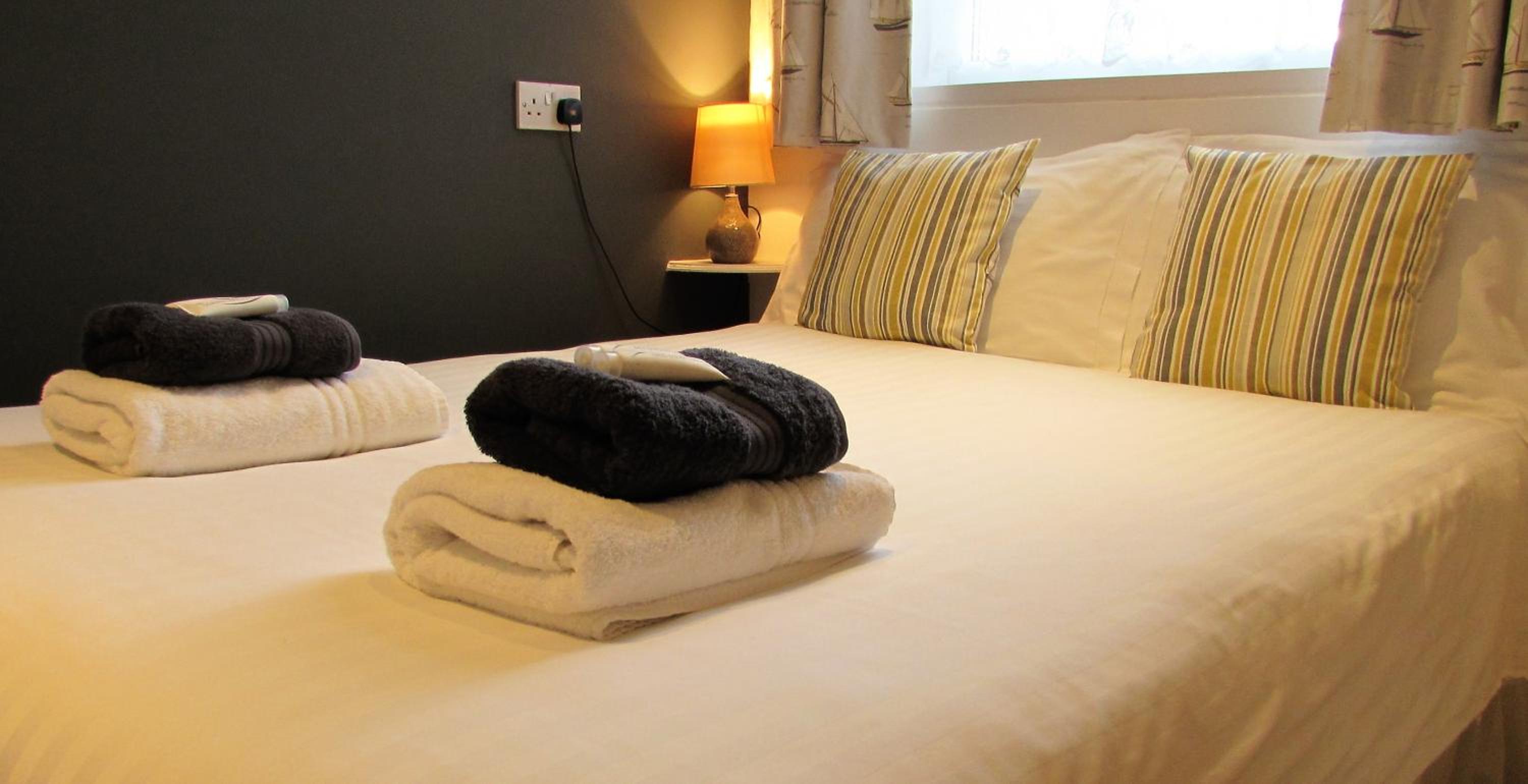 Comfort Triple Room with Shower - Photo 5