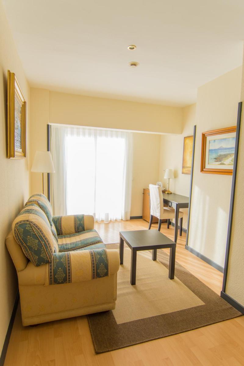 Deluxe Suite with Sea View