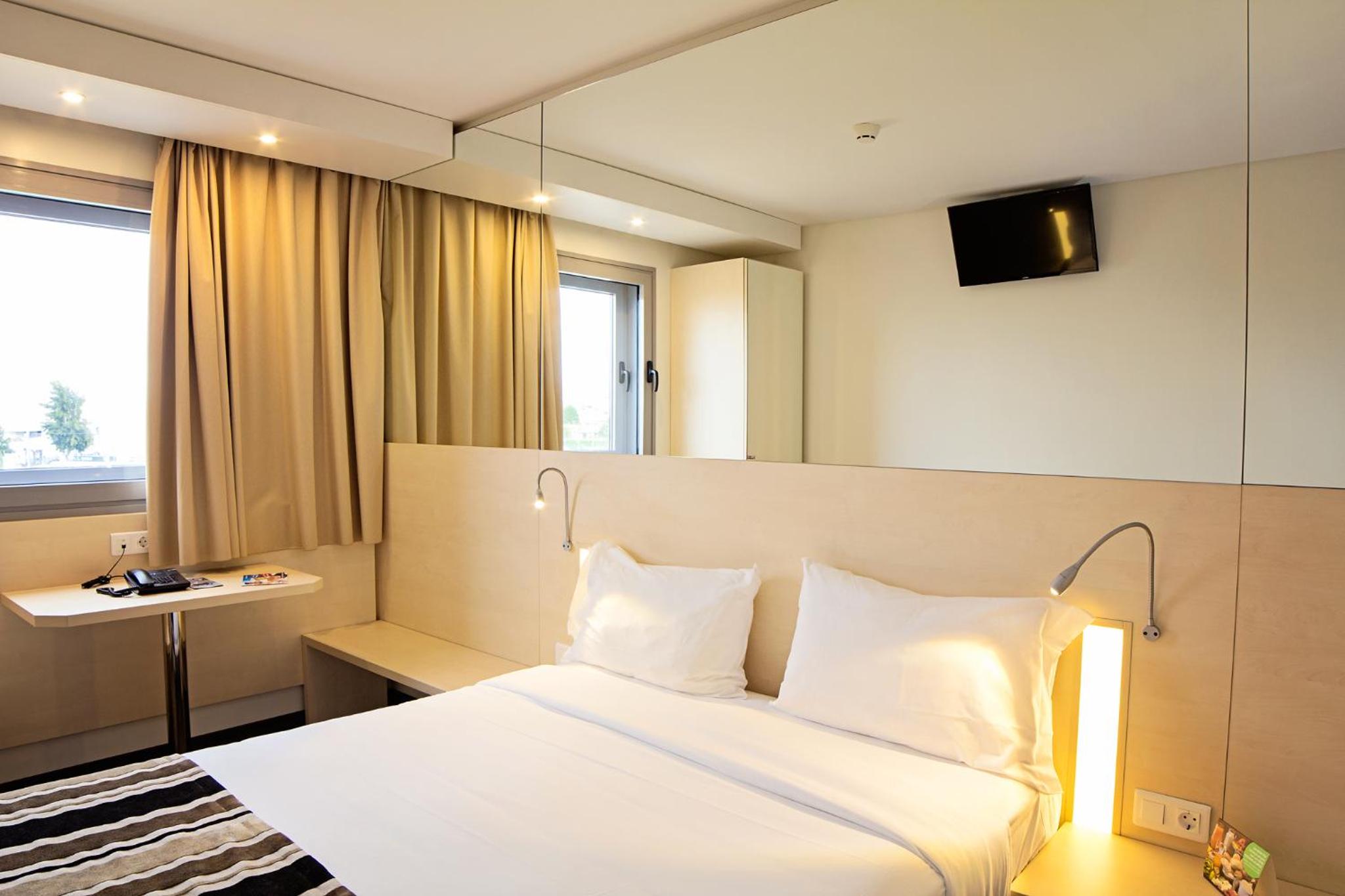 Superior Double Room - Photo 5