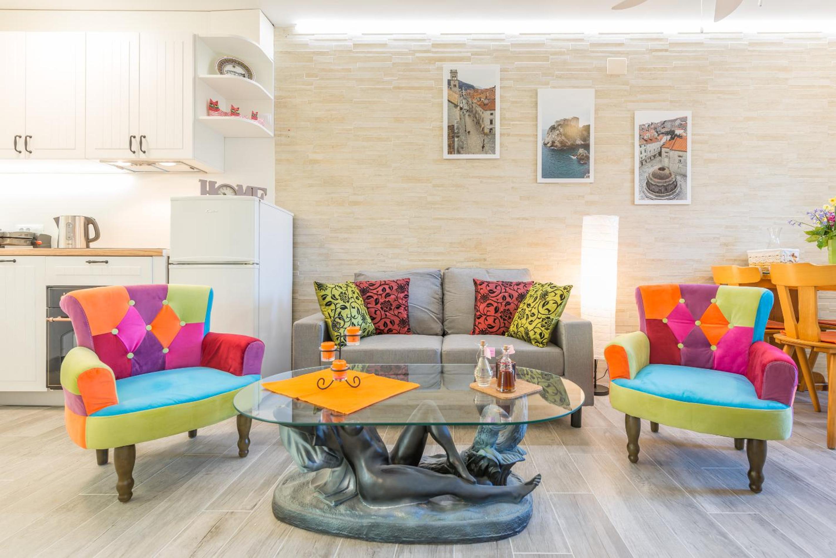 Two-Bedroom Apartment with Terrace and Garden View