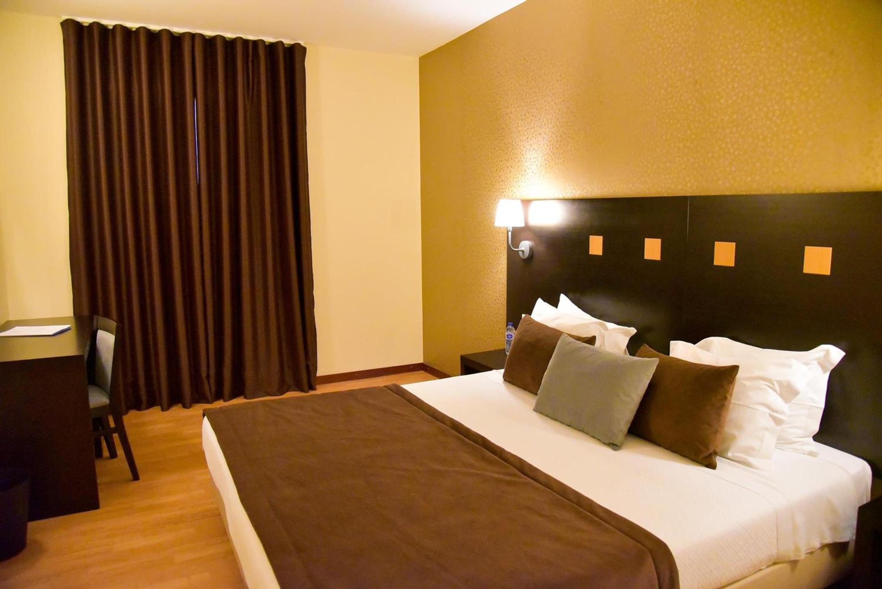 Standard Double or Twin Room photo 1