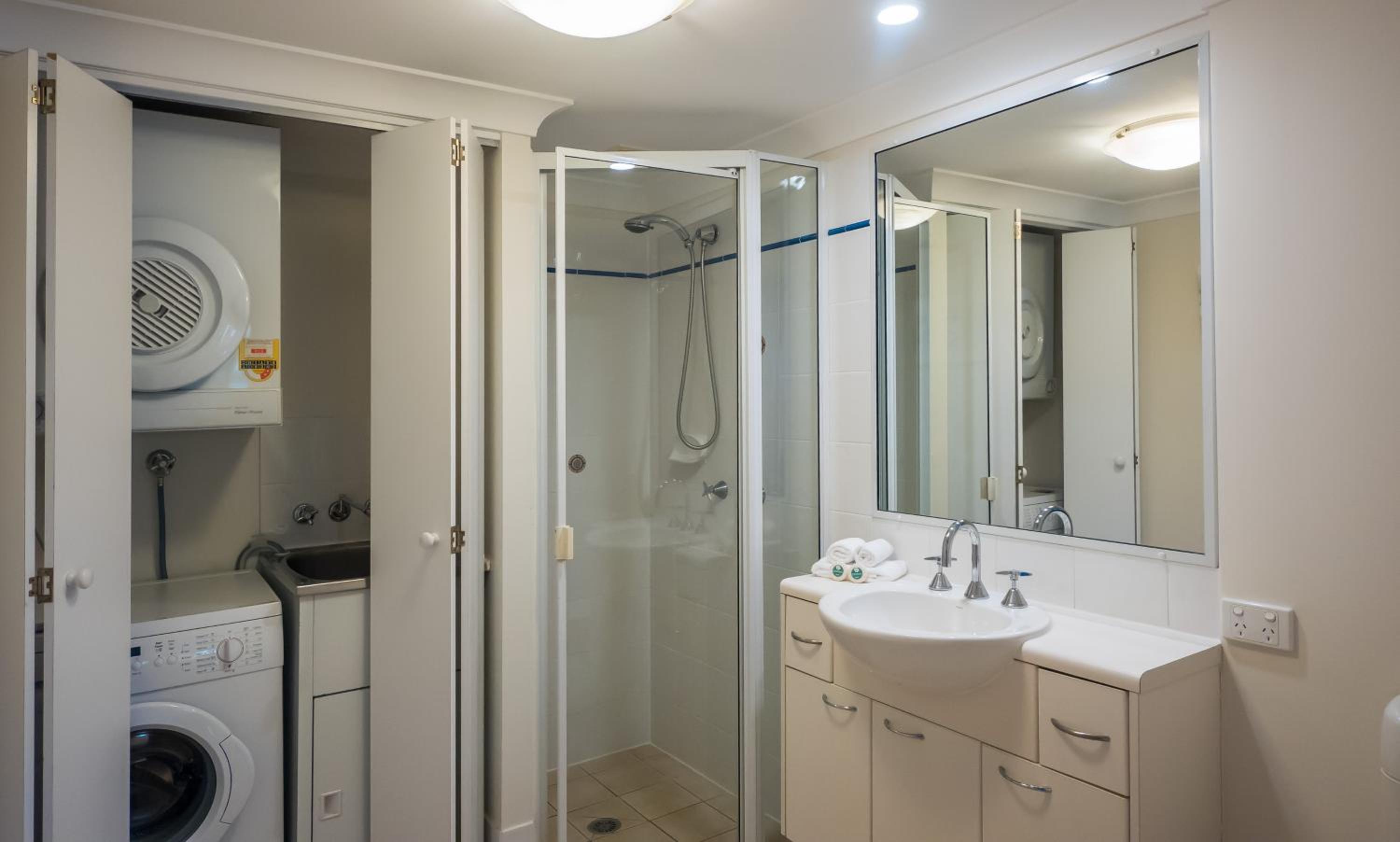 One-Bedroom Apartment thumbnail 6