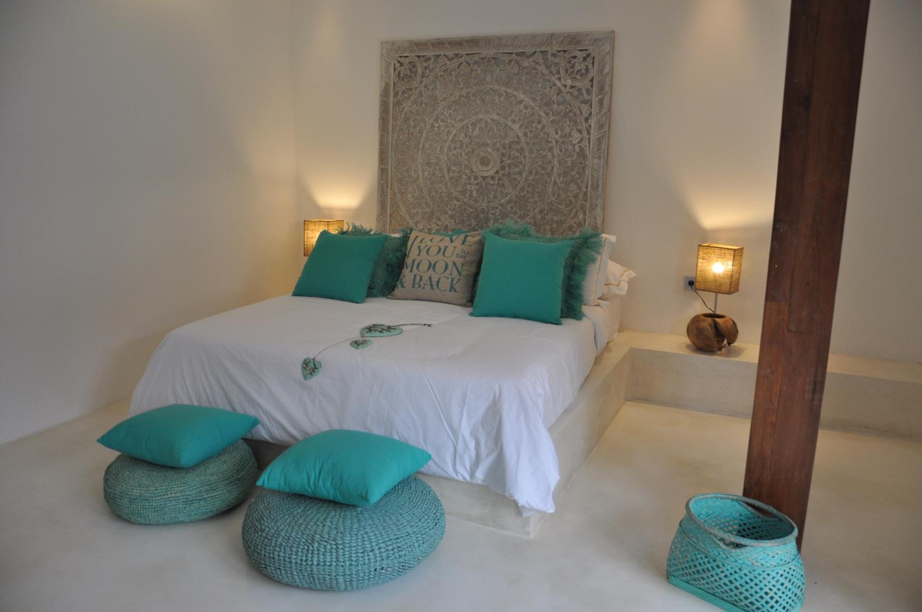 Two-Bedroom House - Photo 12