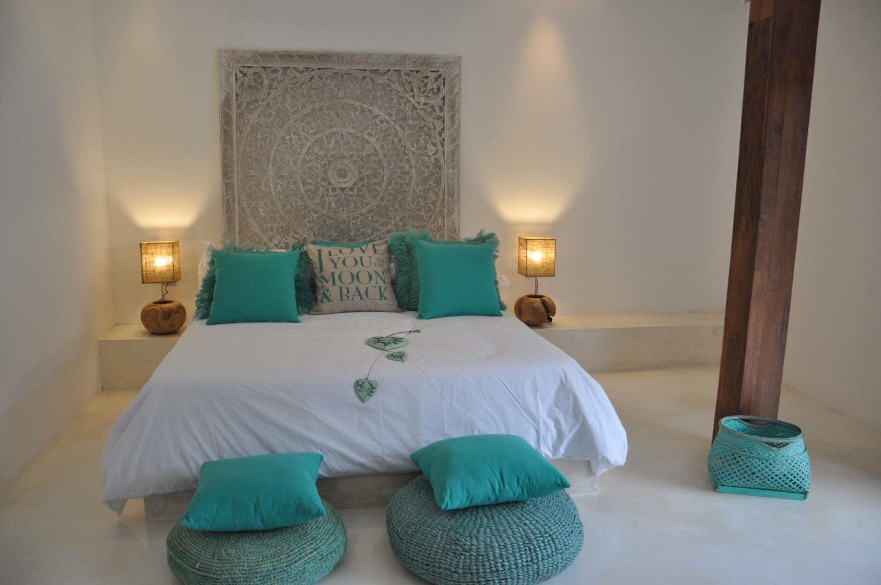 Two-Bedroom House - Photo 28