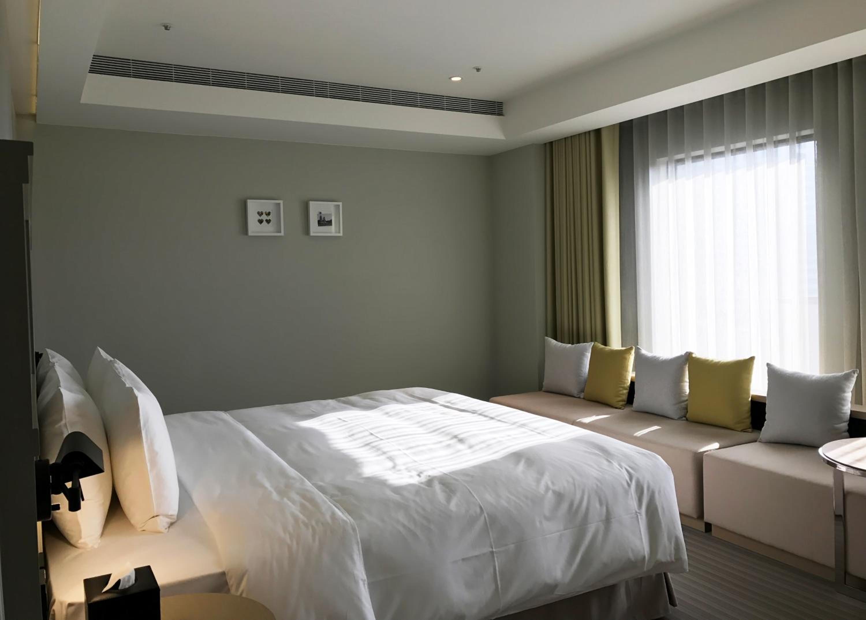 Deluxe Suite photo 1