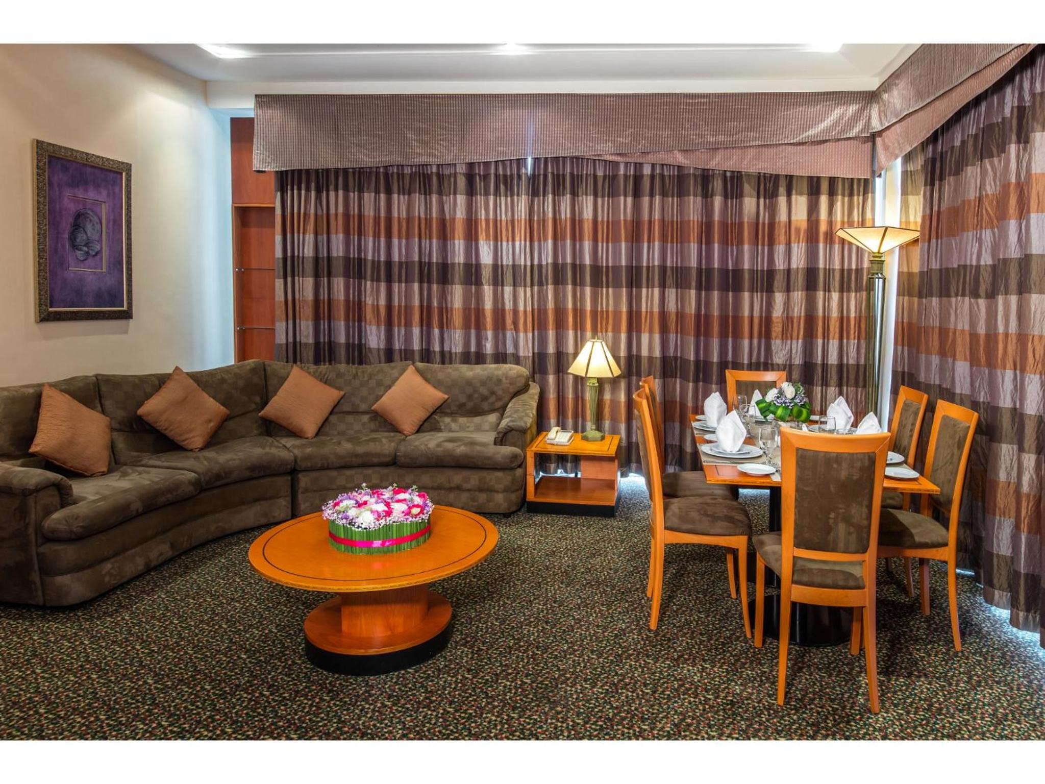 Royal Suite photo 1