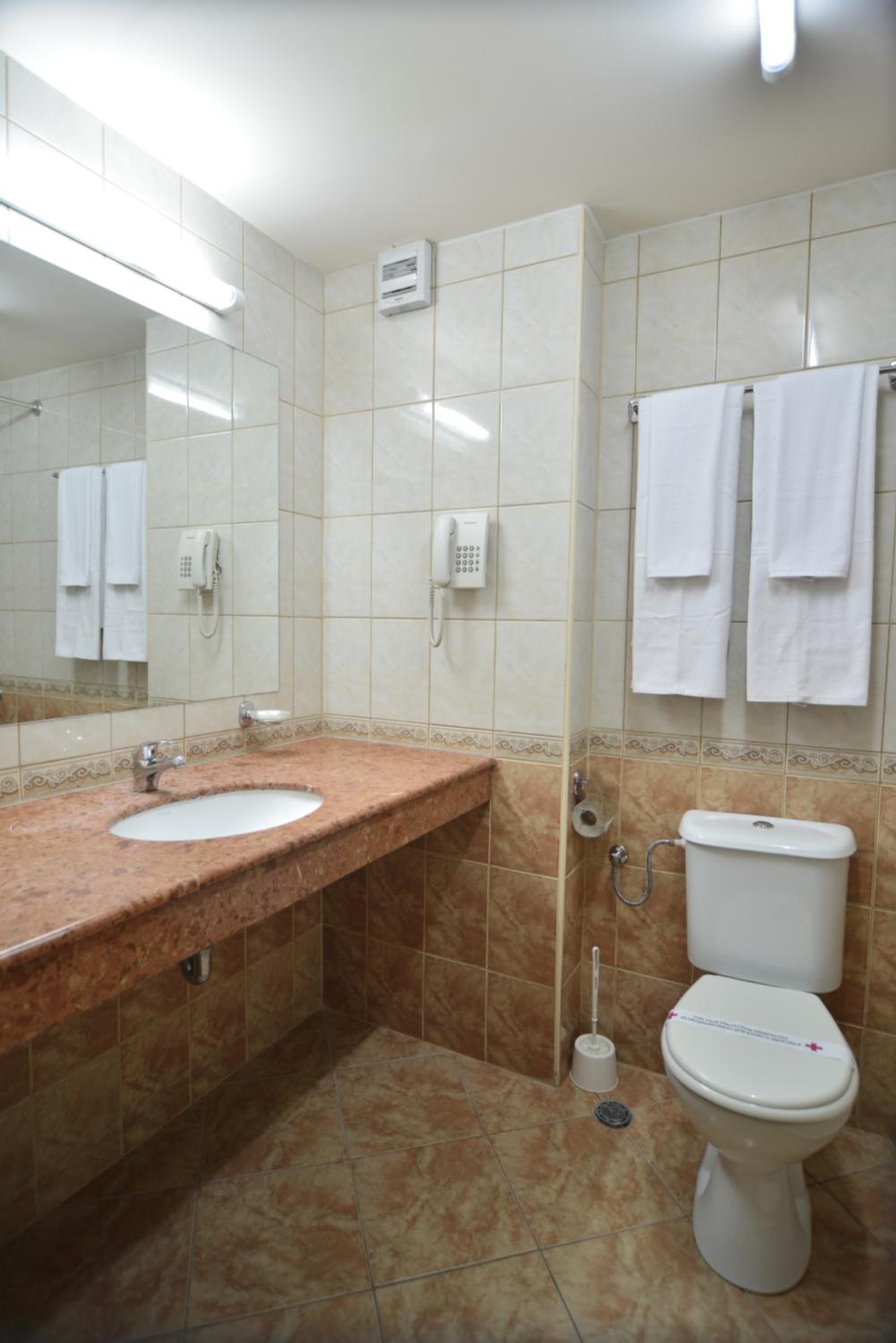 Double Room with Balcony (2 Adults + 1 Child) photo 3