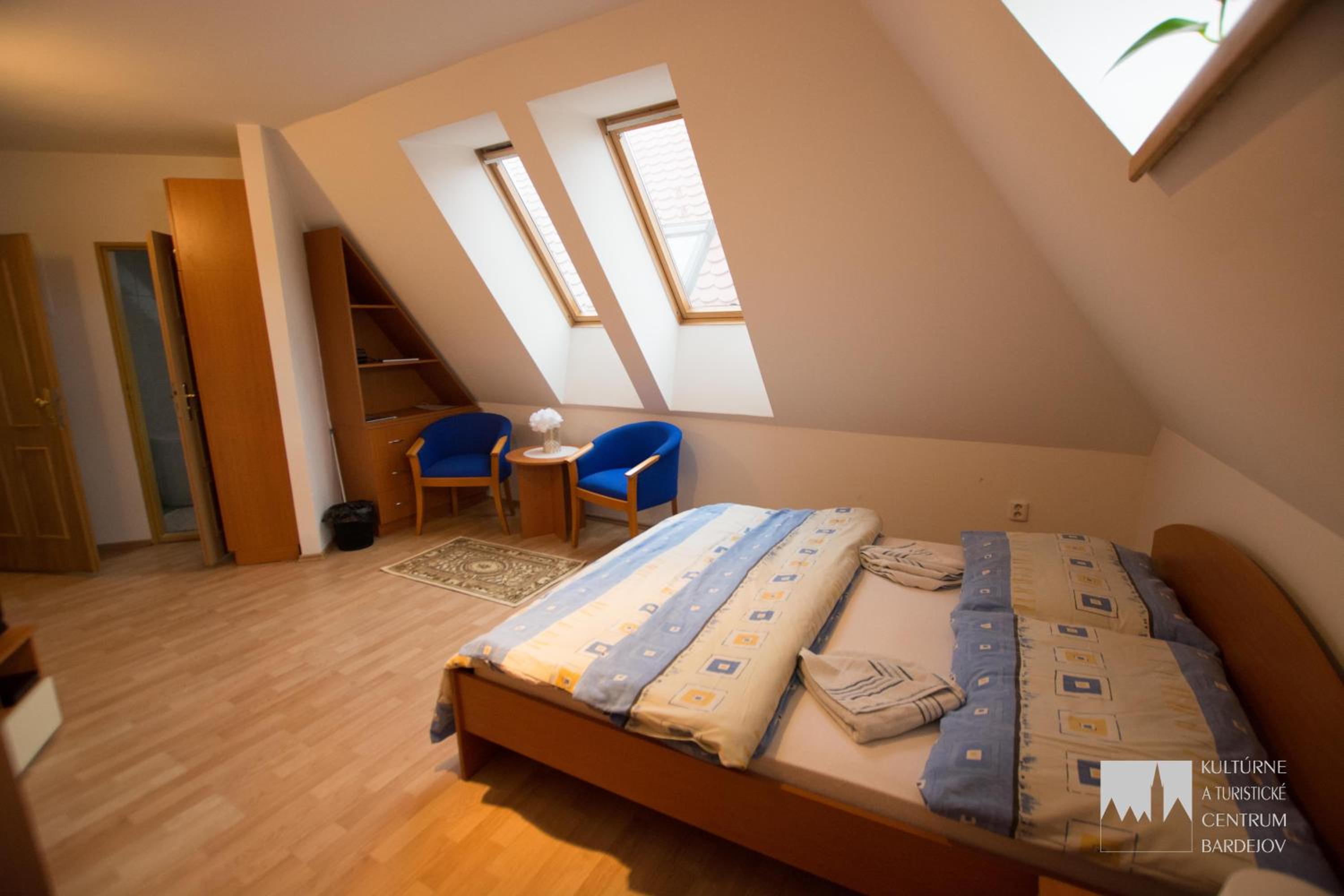 Double Room with Private Bathroom photo 2