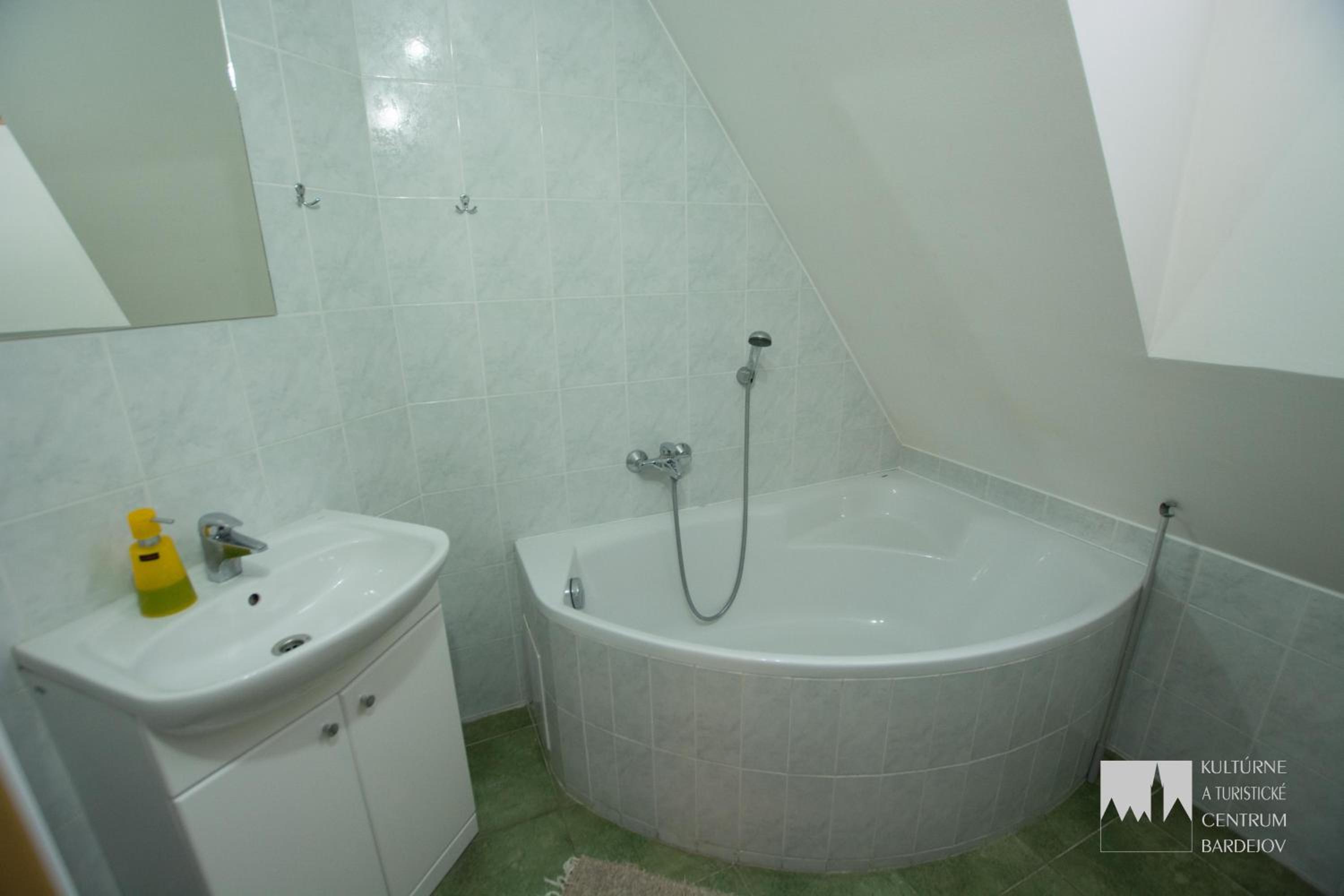 Double Room with Private Bathroom photo 2
