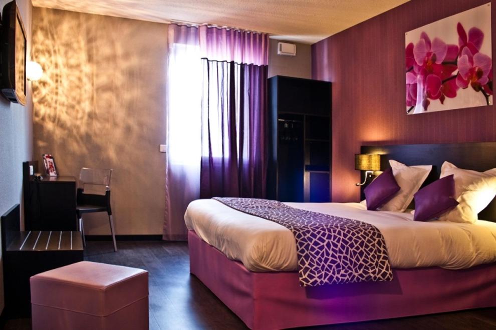 Double Room with Bath - Photo 1