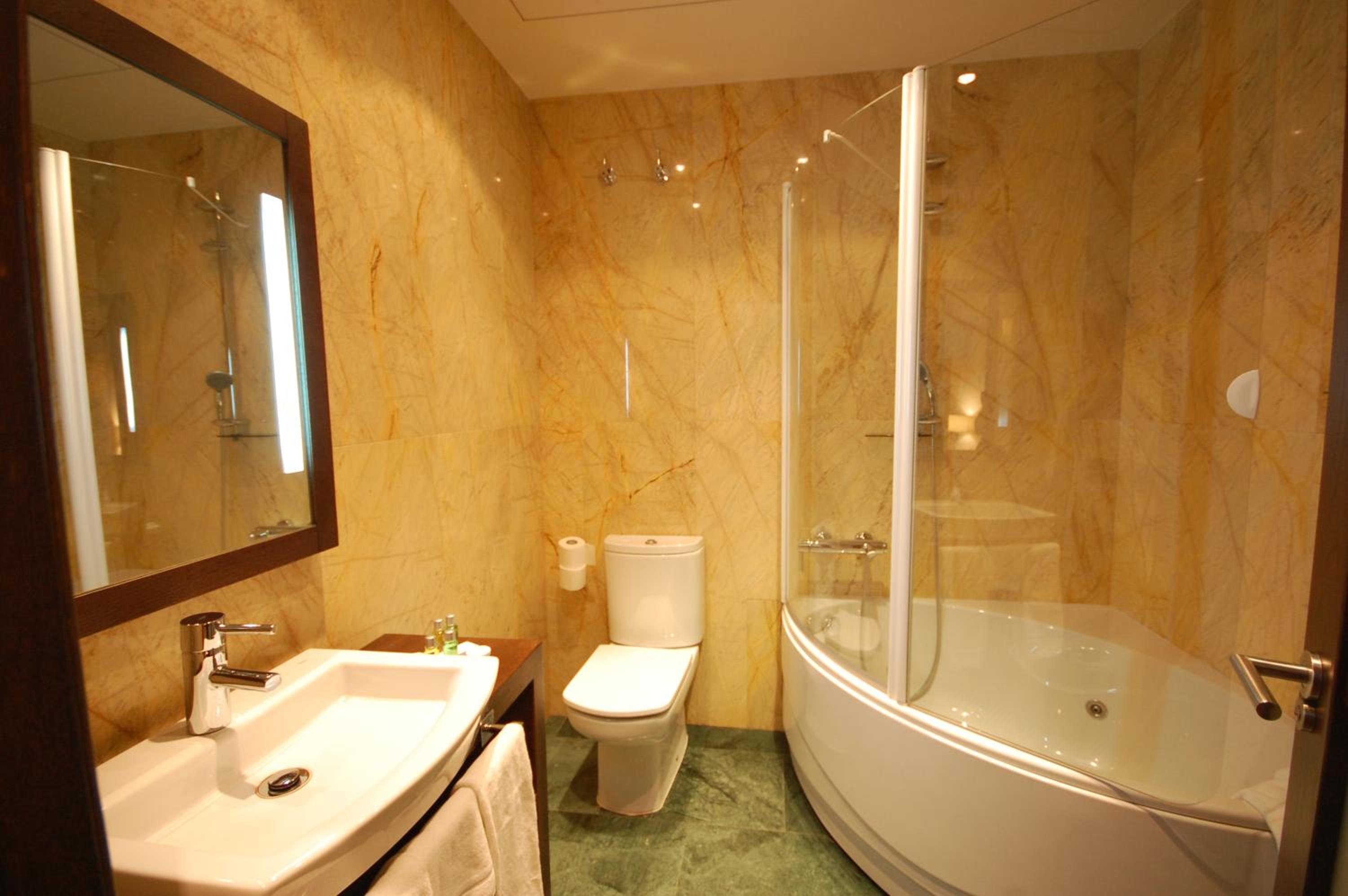 Double Room - Photo 3