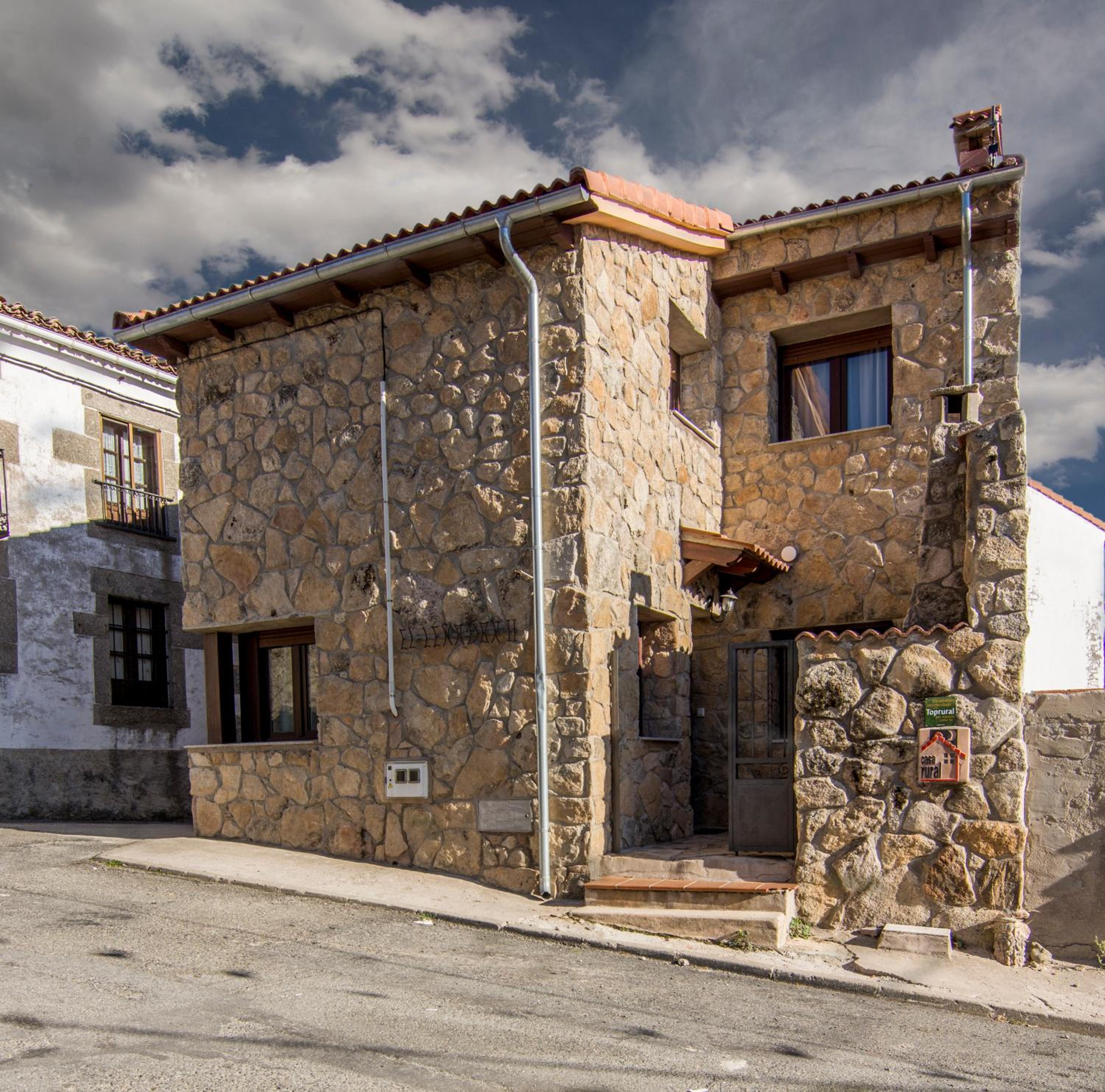 Casa adosada de tres habitaciones