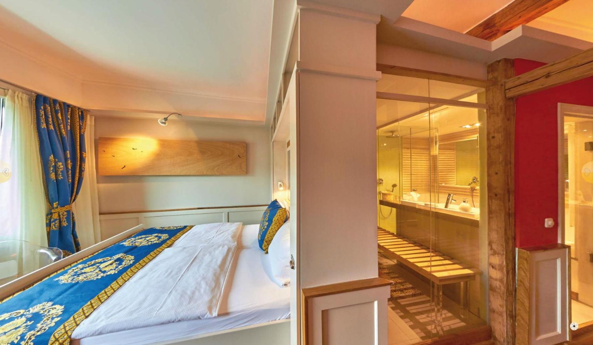 Suite with Sauna